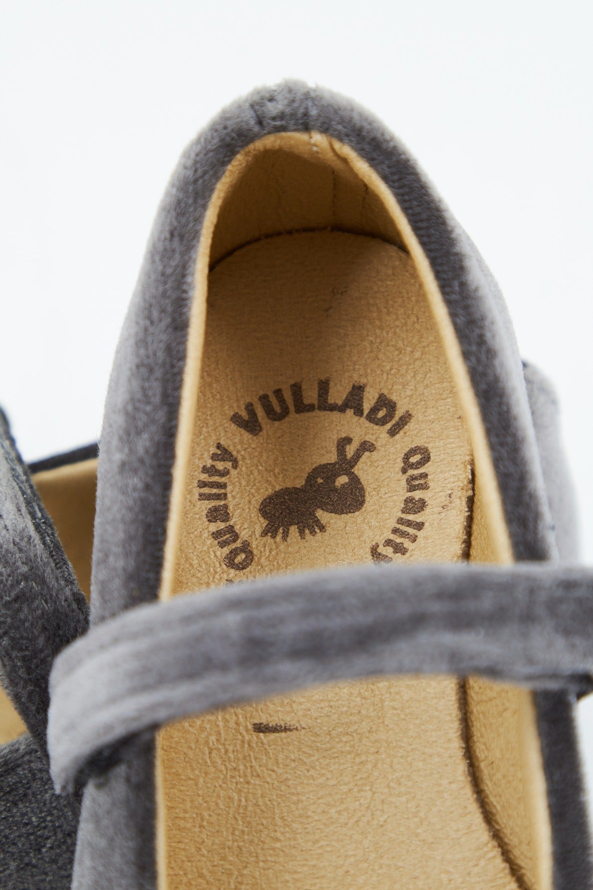 VULLADI en color GRIS (4)