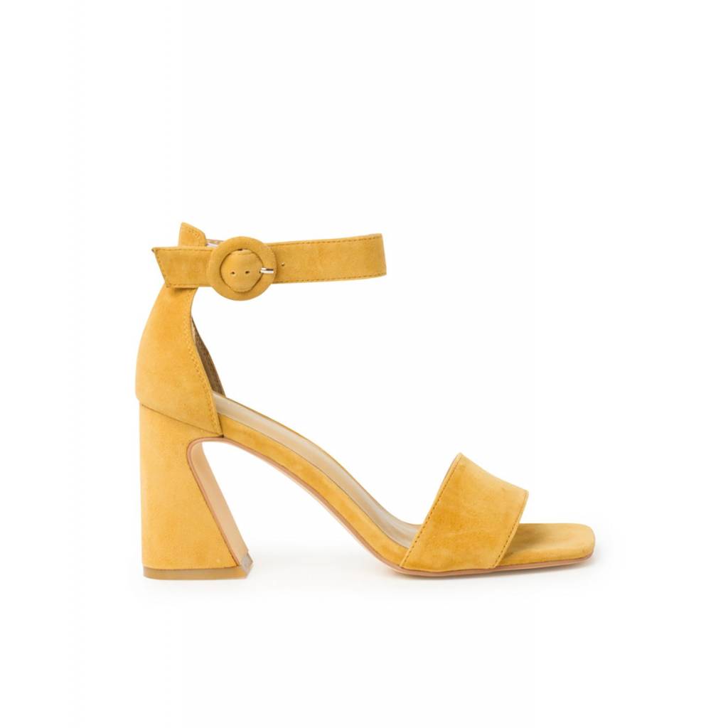 ALMA EN PENA en color MUSTARD (1)