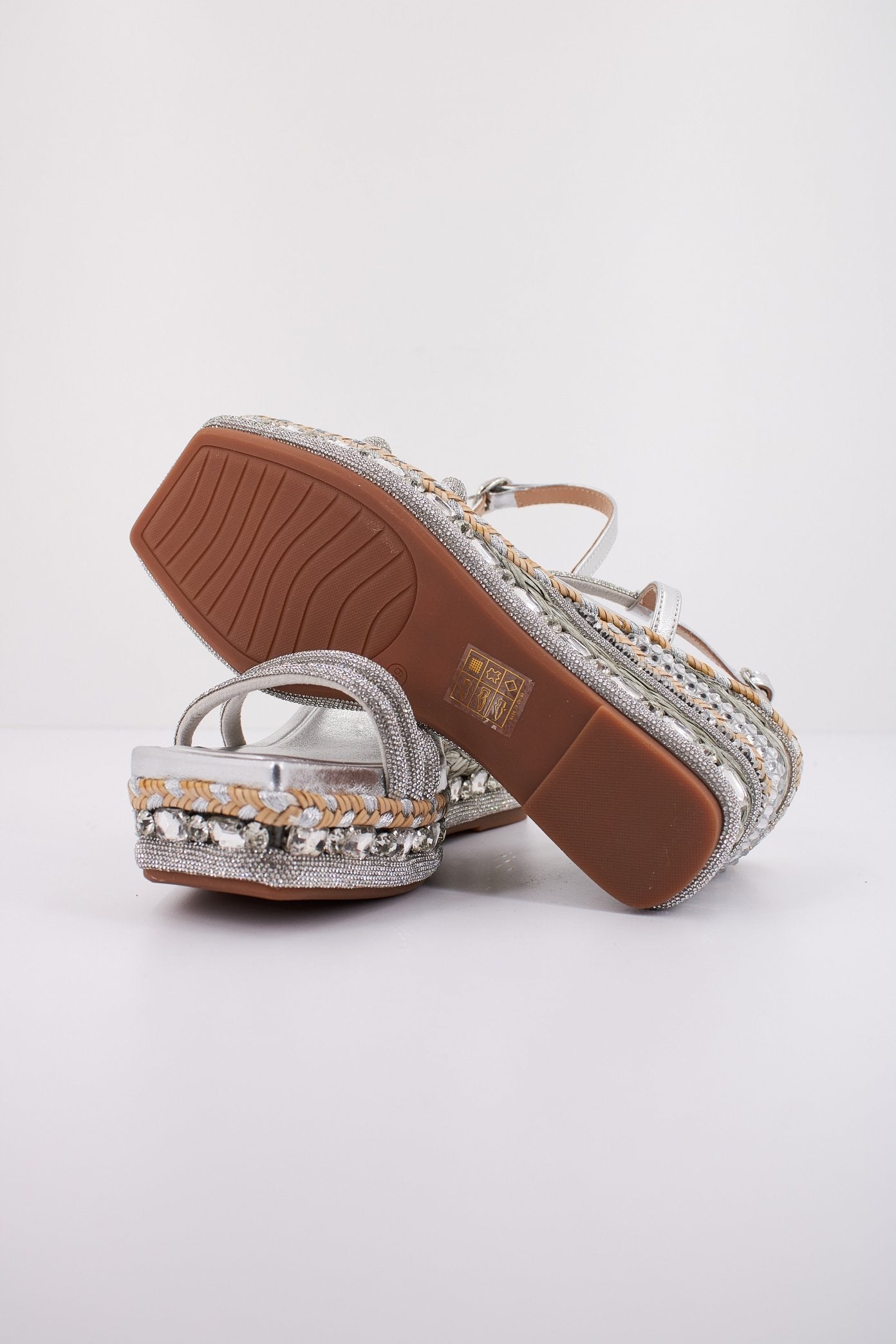 ALMA EN PENA V en color SILVER (5)