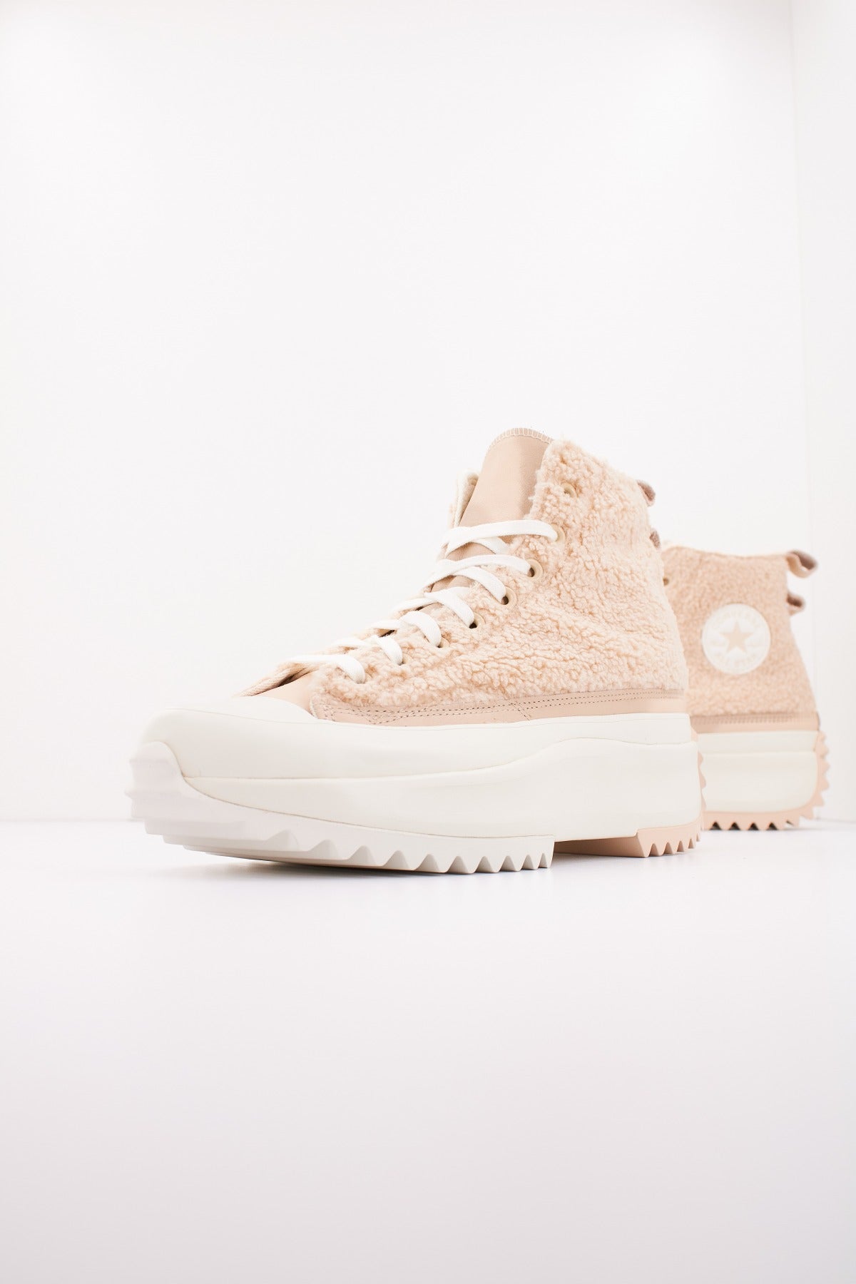 CONVERSE RUN STAR HIKE PLATFO en color FARRO (2)