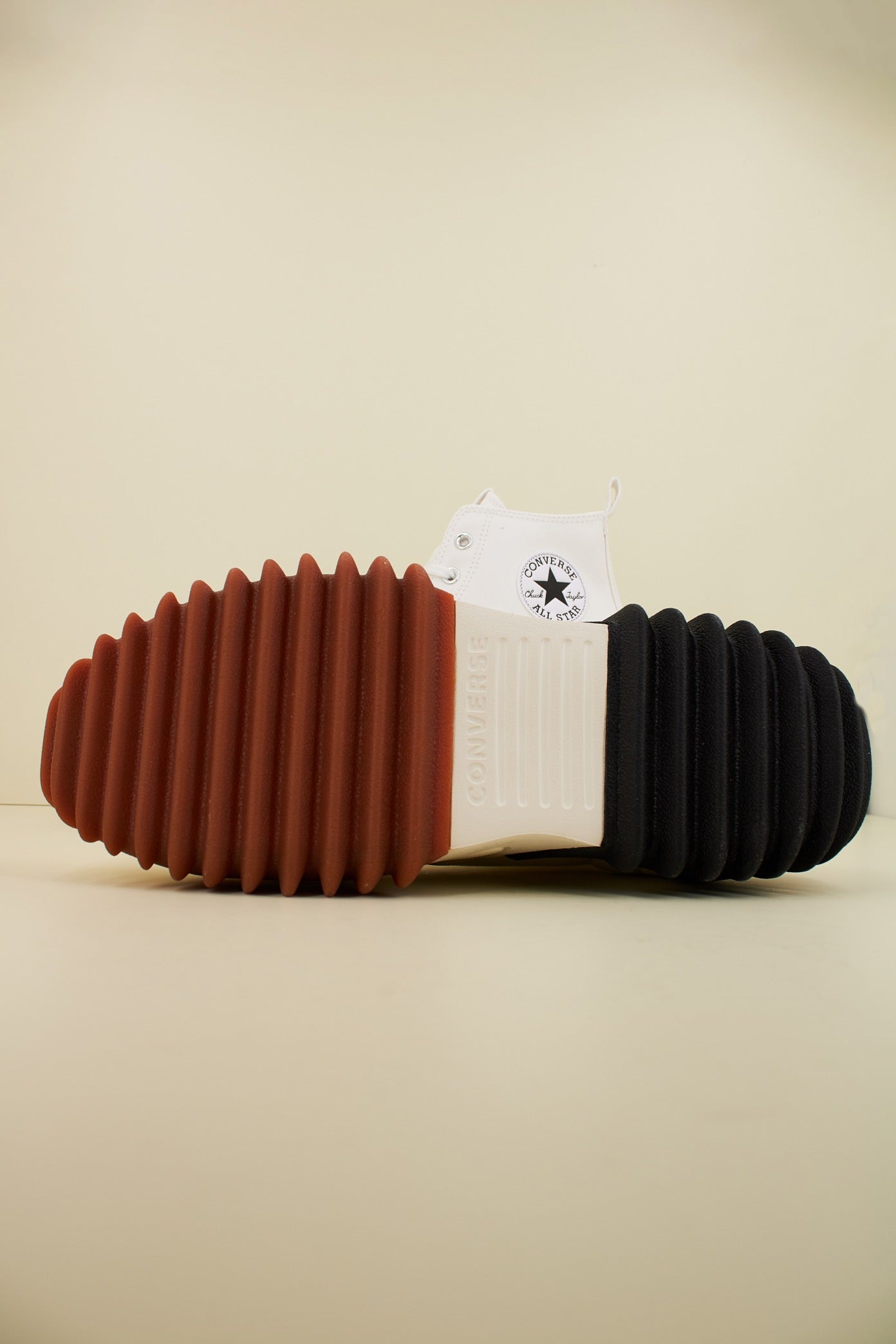 CONVERSE RUN STAR MOTION CX P en color WHTBLCK (4)