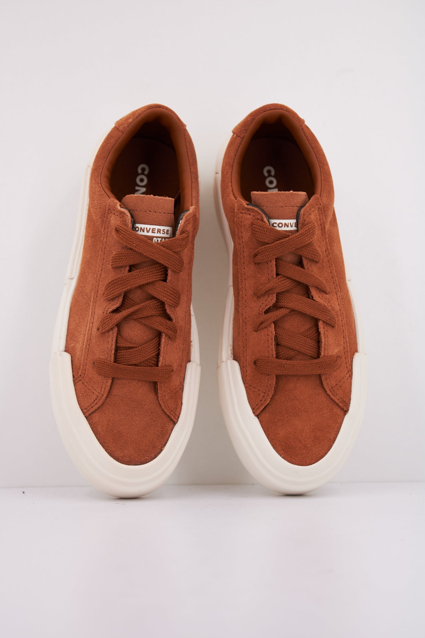 CONVERSE CRUISE SUEDE en color WARM (3)