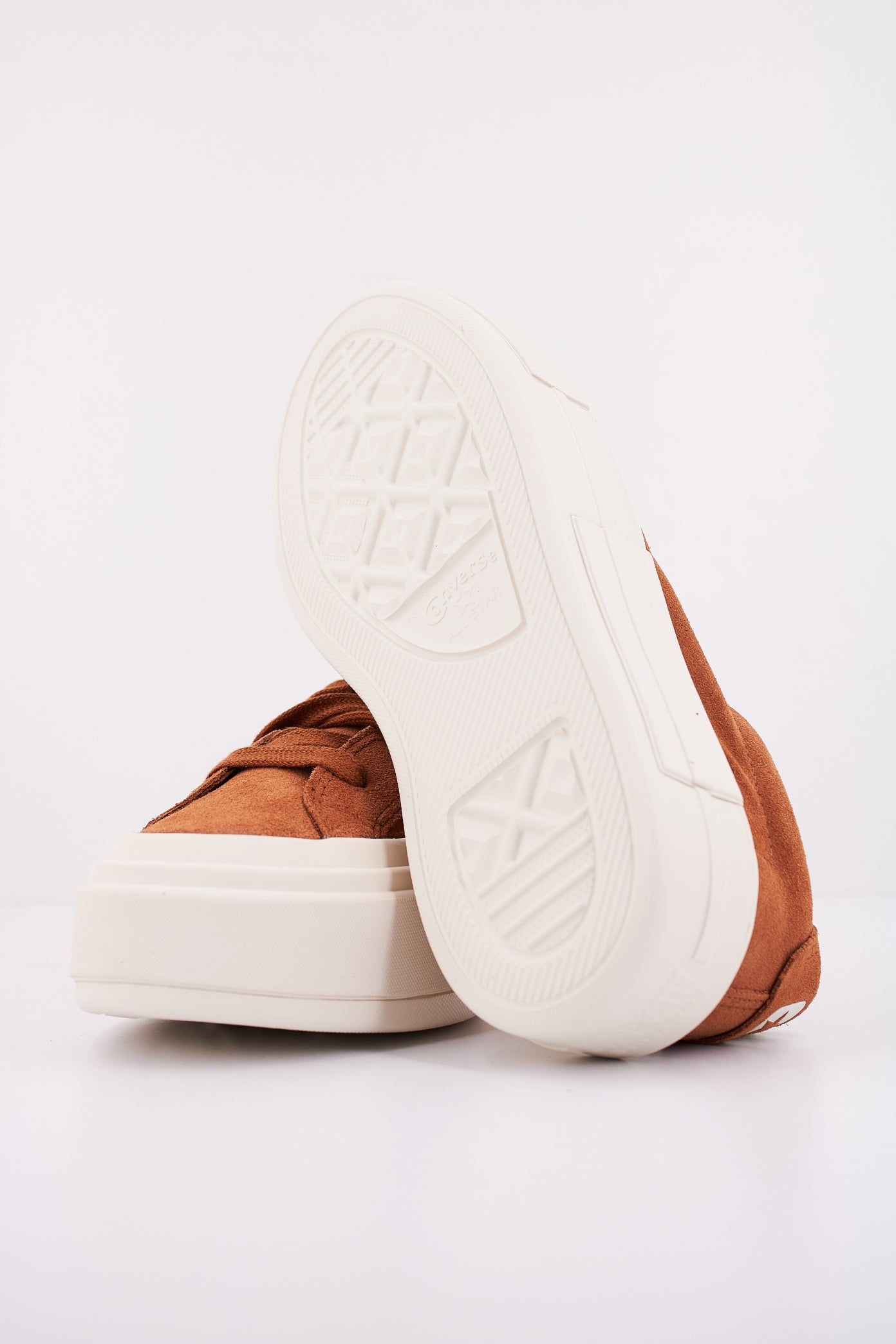 CONVERSE CRUISE SUEDE en color WARM (5)