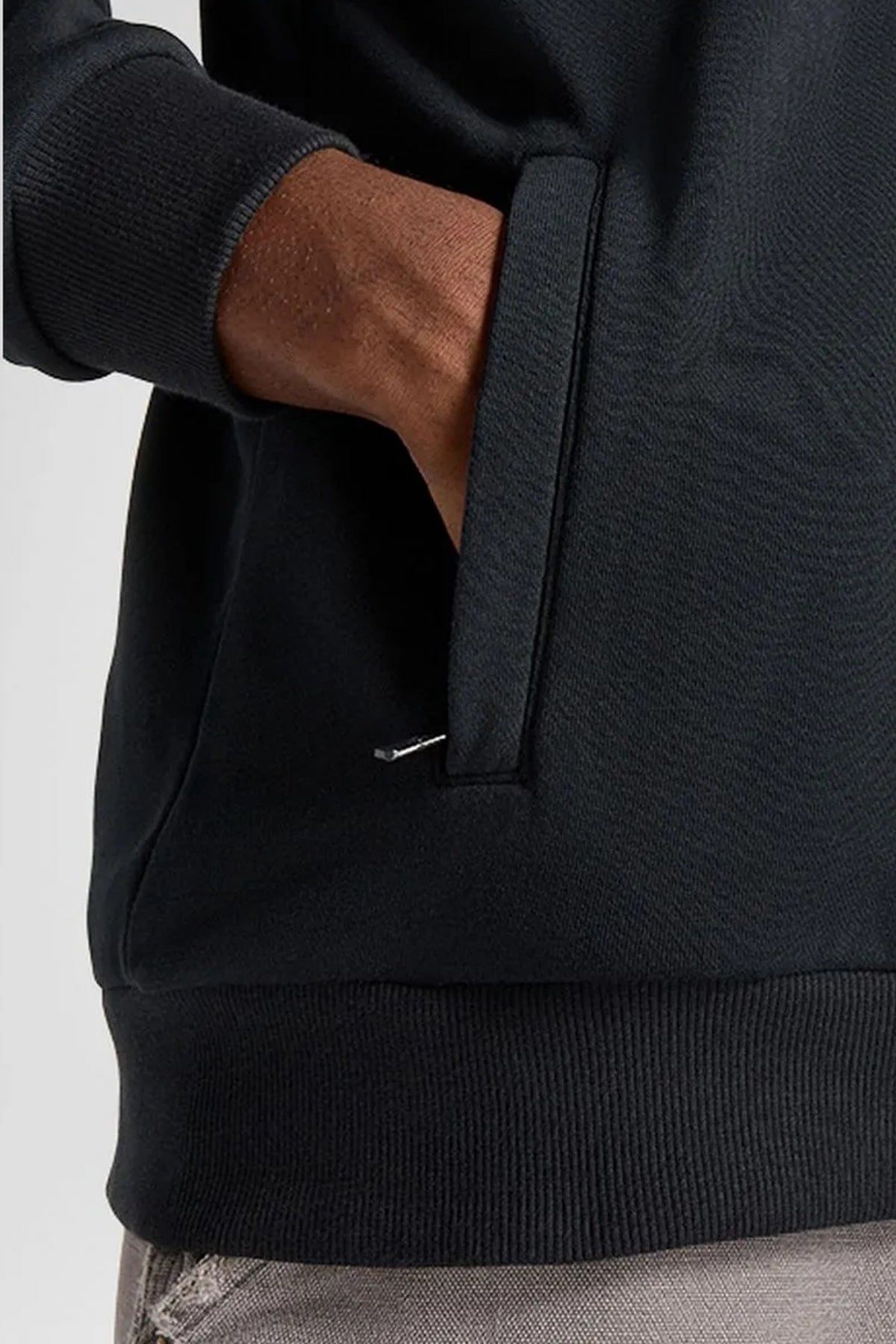 CONVERSE RETRO QUARTER ZIP en color BLACK (4)