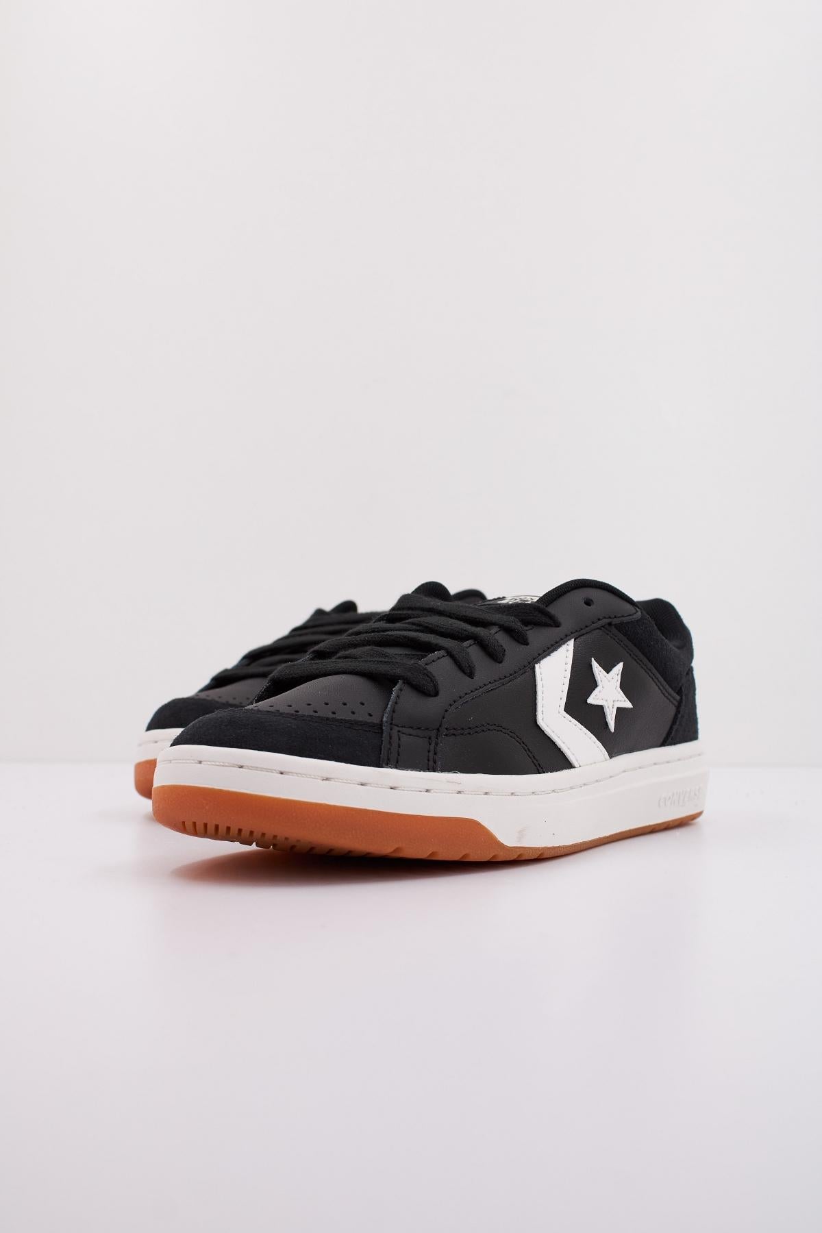 CONVERSE Pro Blaze V Ox en color BLACK (2)