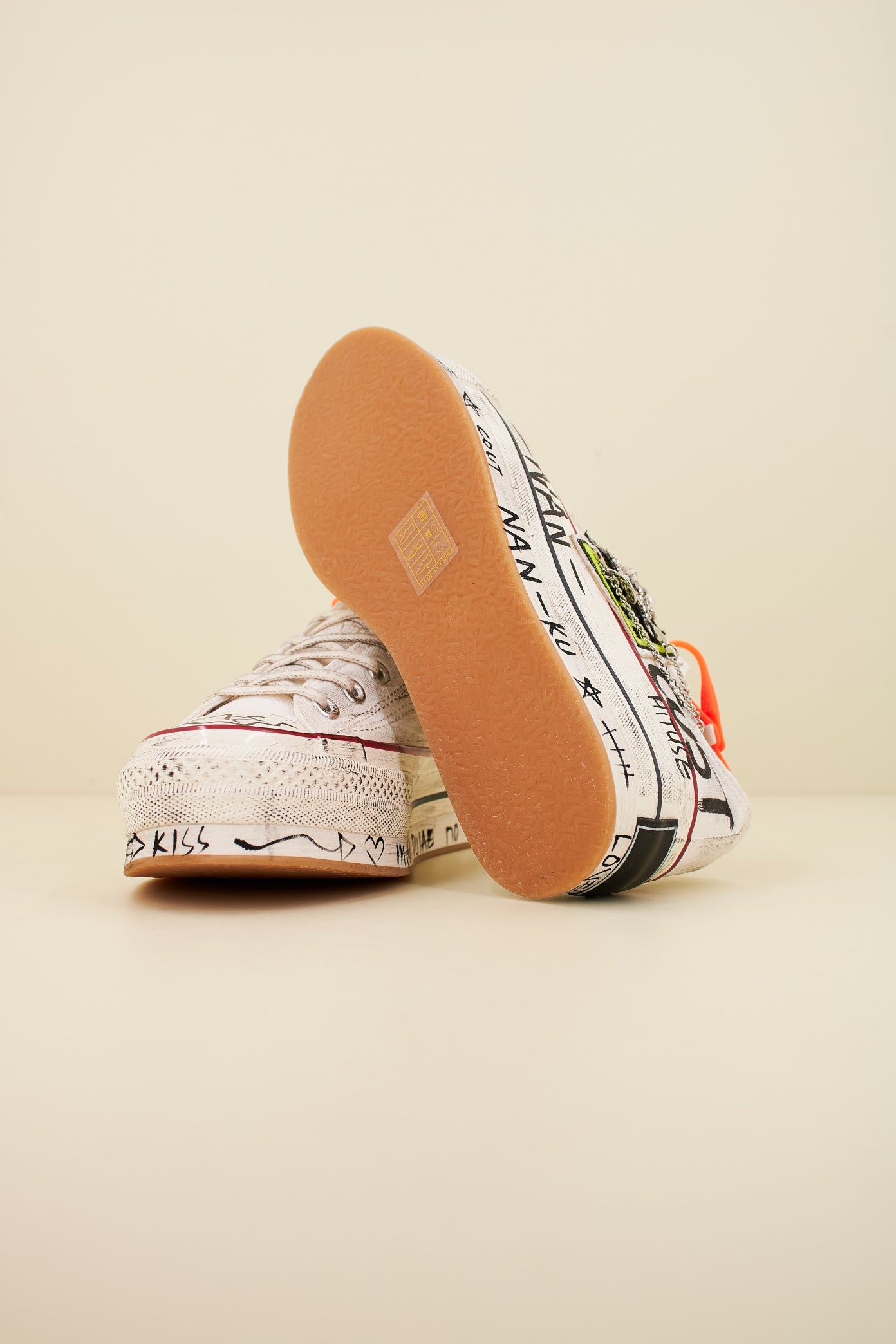 NAN-KU NA en color WHITE (4)