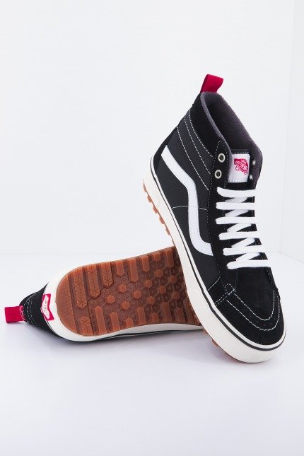 VANS UA SK- HI MTE- en color BLACK (4)