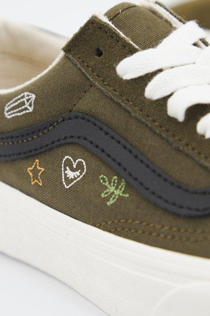 VANS OLD SKOOL VR en color DRKOLIVE (4)