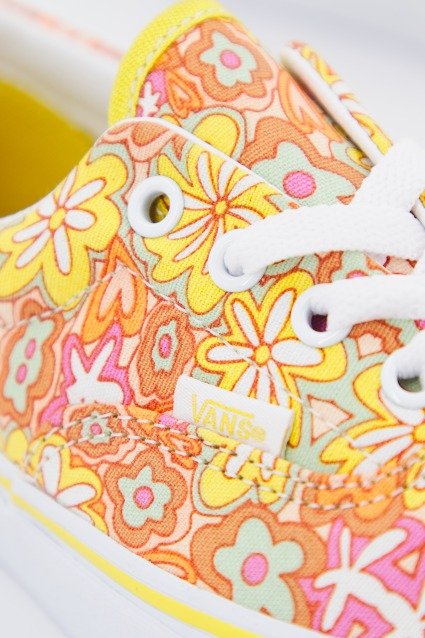 VANS ERA PSYCHEDELIC RESO en color BLCKLKBL (4)