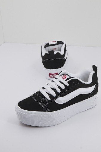 VANS KNU STACK en color BLCKWHT (2)