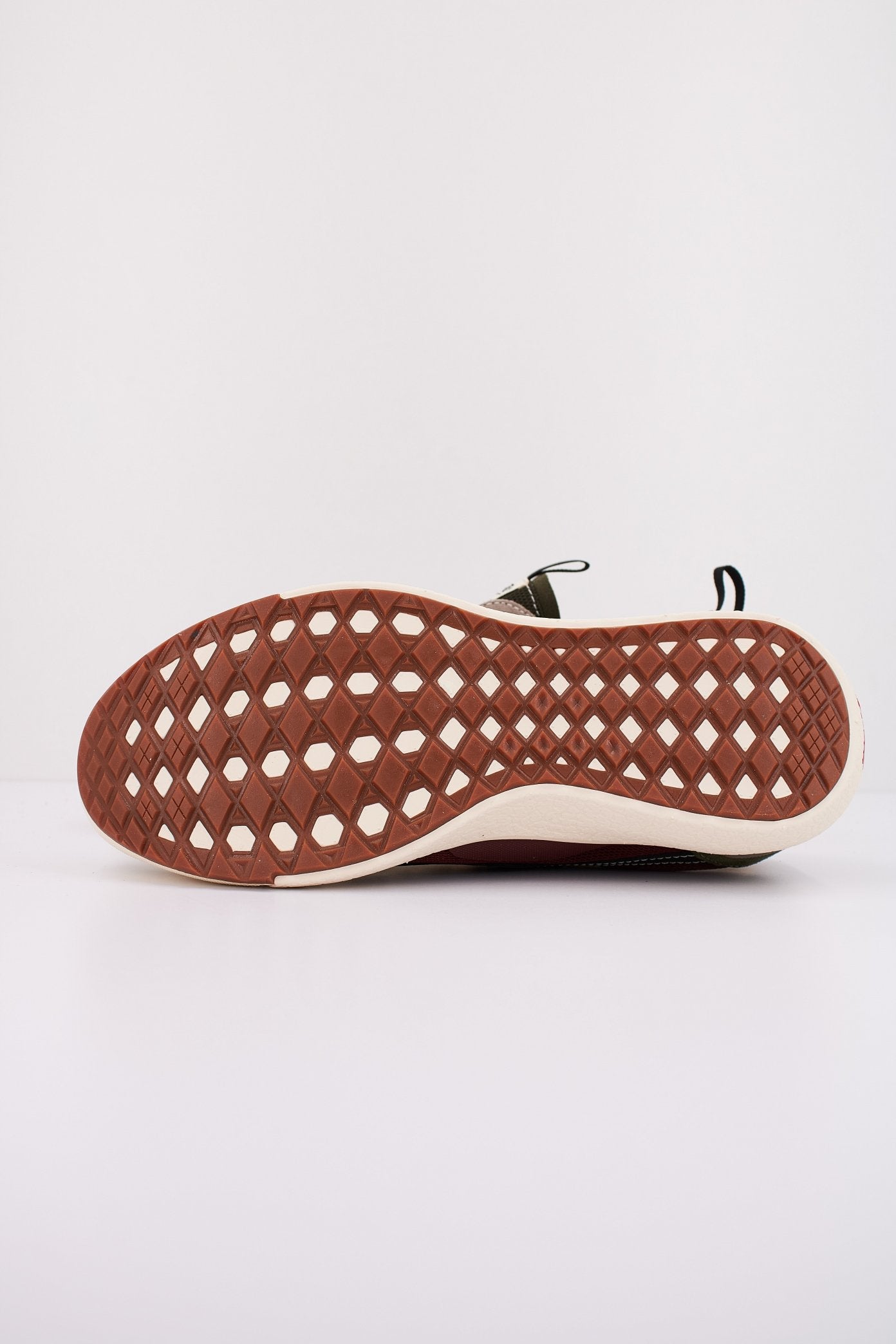 VANS MTE ULTRARANGE en color ESMGLB (6)