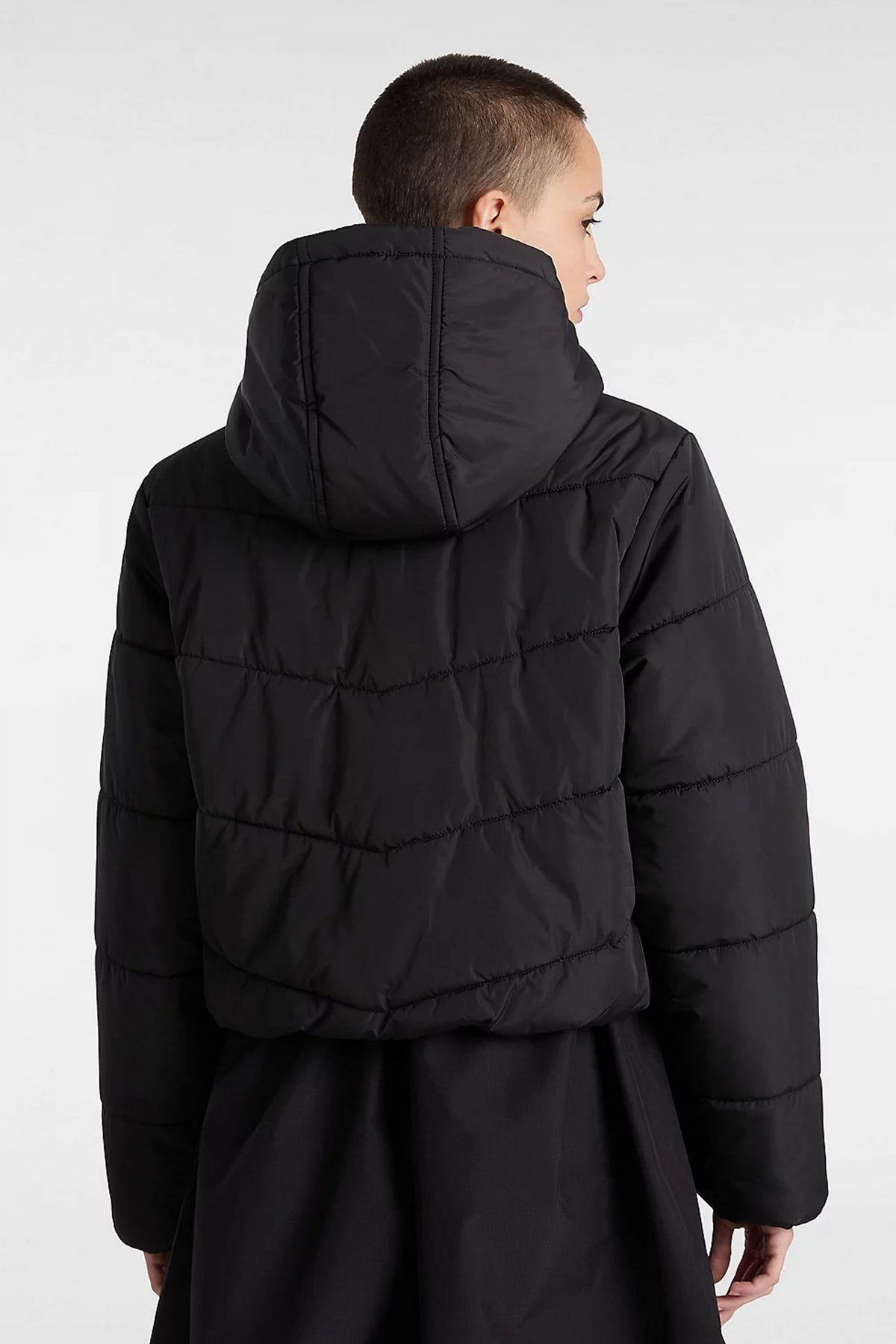 VANS MTE FOUNDRY CROP PUF en color BLACK (3)