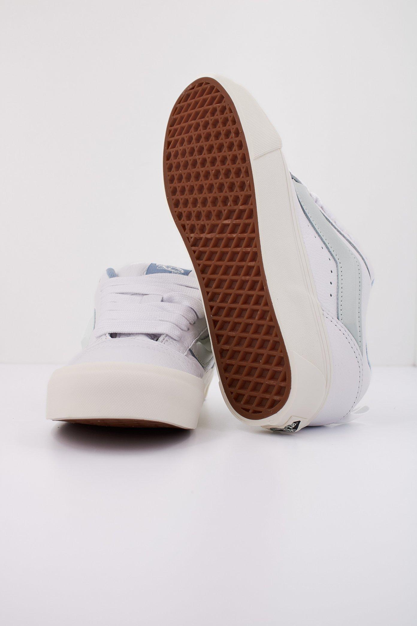 VANS KNU SKOOL PREMIUM L en color DSTBLU (5)