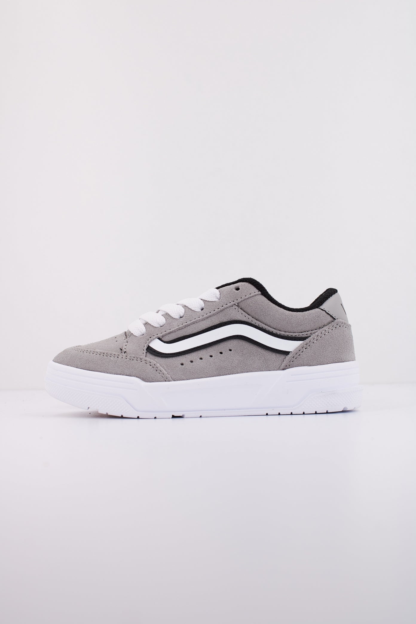 VANS HYLANE en color GRYBLK (1)