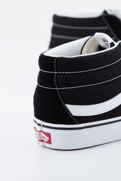 VANS UA SK-MID en color BLACK (3)
