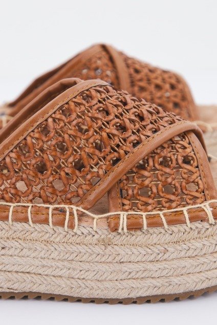 XTI X en color CAMEL (4)