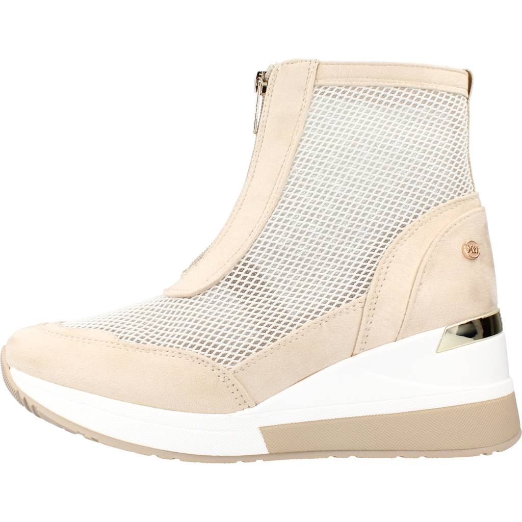 XTI X en color BEIGE (2)
