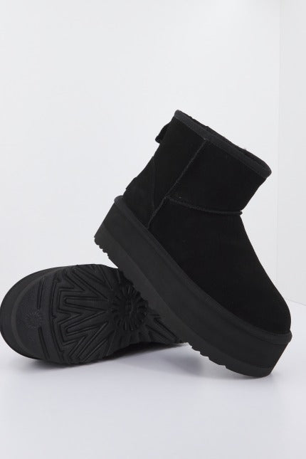 UGG W CLASSIC MINI PLATF en color BLACK (4)