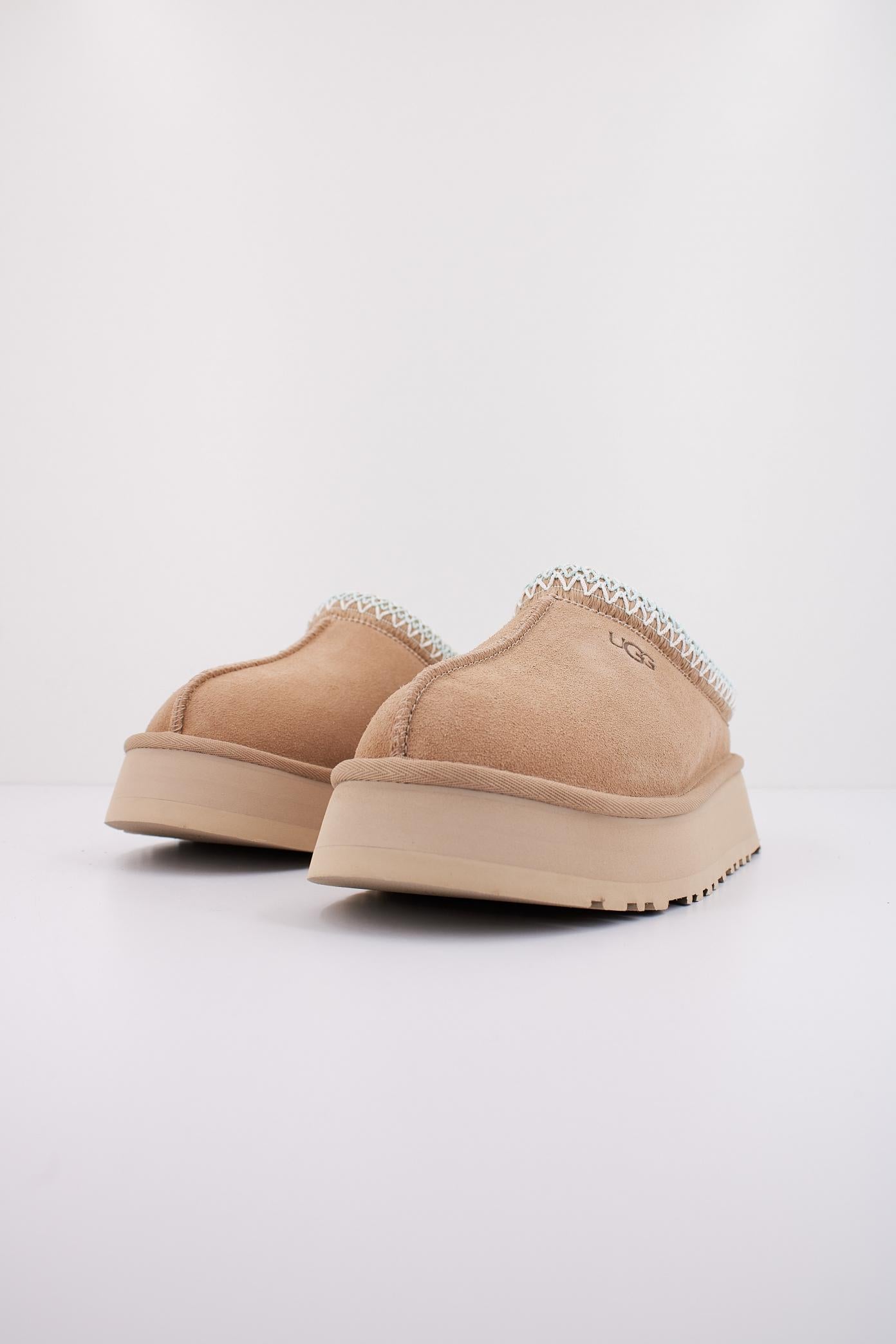 UGG W TAZZ en color SAND (2)