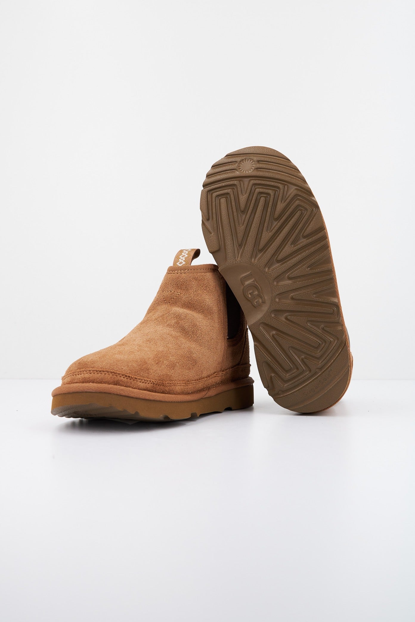 UGG K NEUMEL CHELSEA en color CHESTNUT (4)