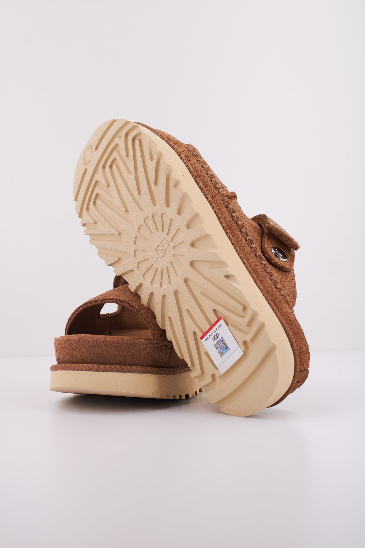 UGG W GOLDENSTAR GLIDE en color CESTNT (5)