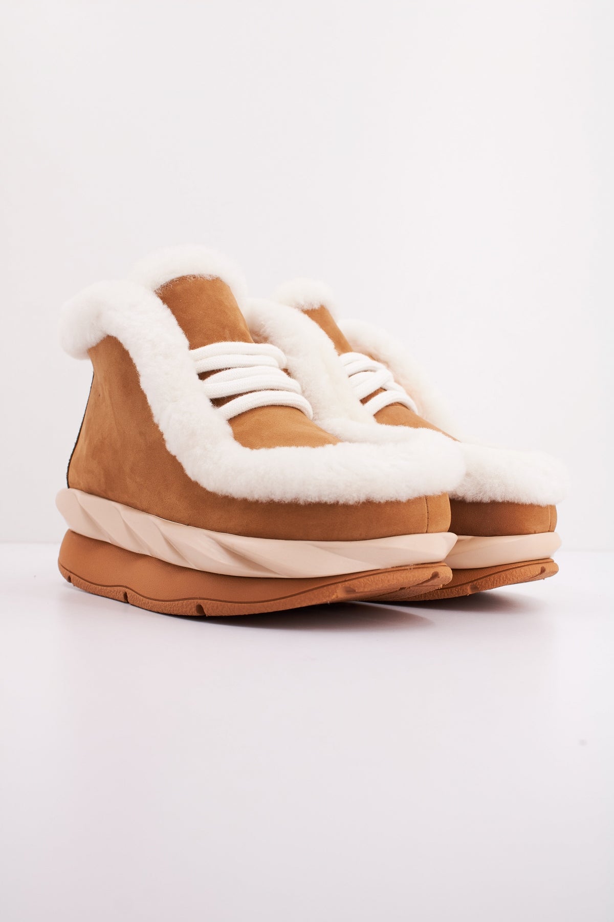 CCCCEES MELLOW MONTA en color TAN (2)
