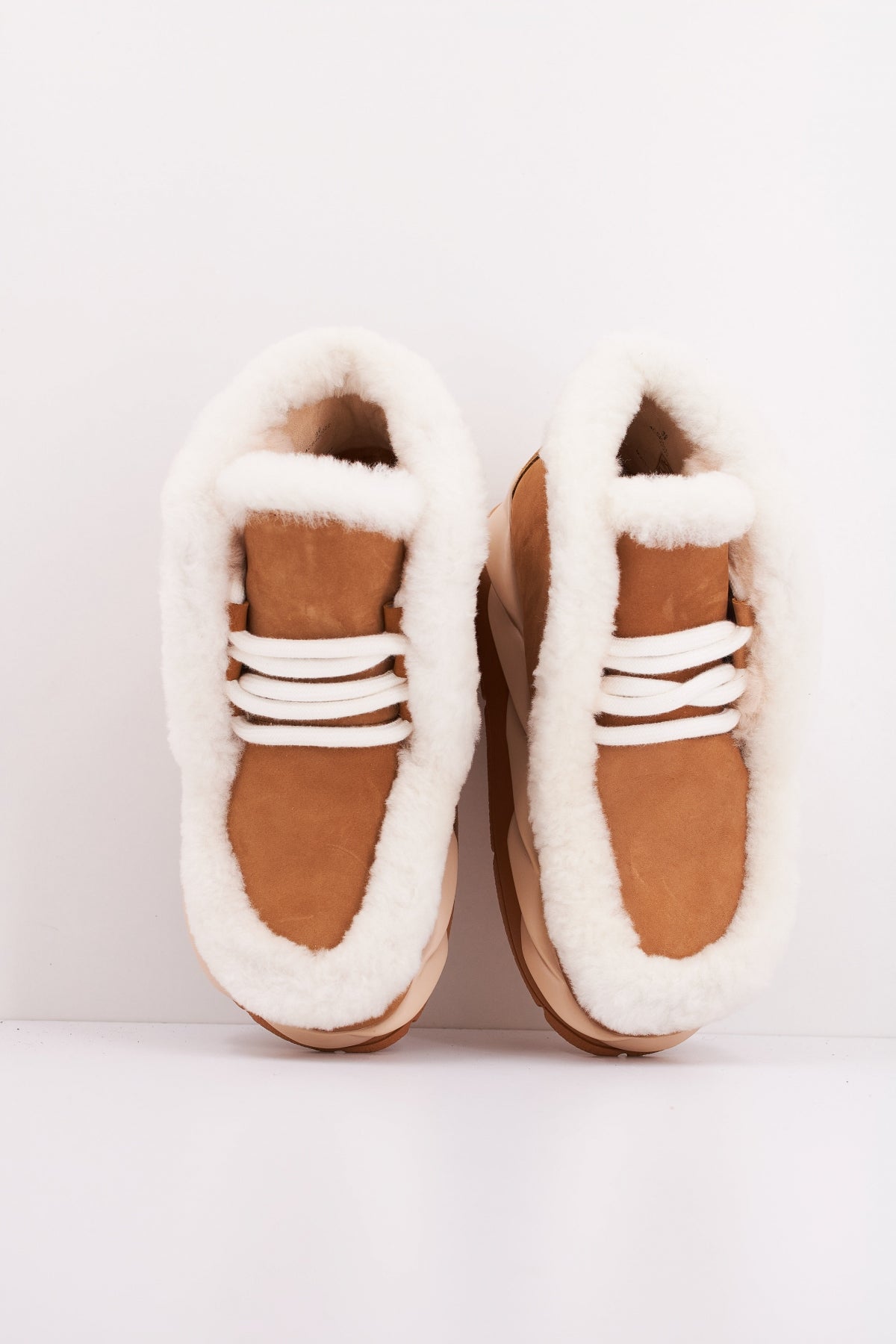 CCCCEES MELLOW MONTA en color TAN (3)
