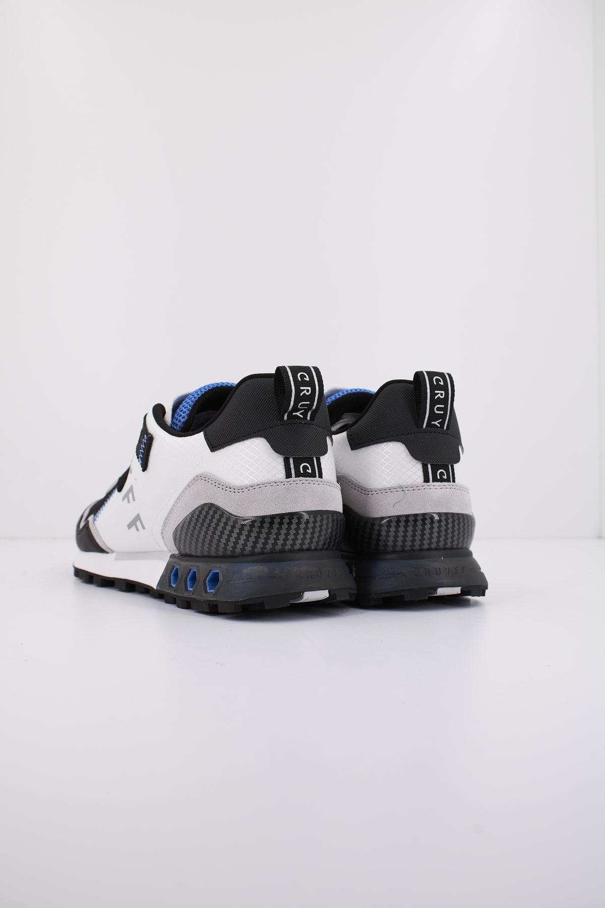 CRUYFF SUPERBIA HEX-TECH en color WHITEBLUE (3)