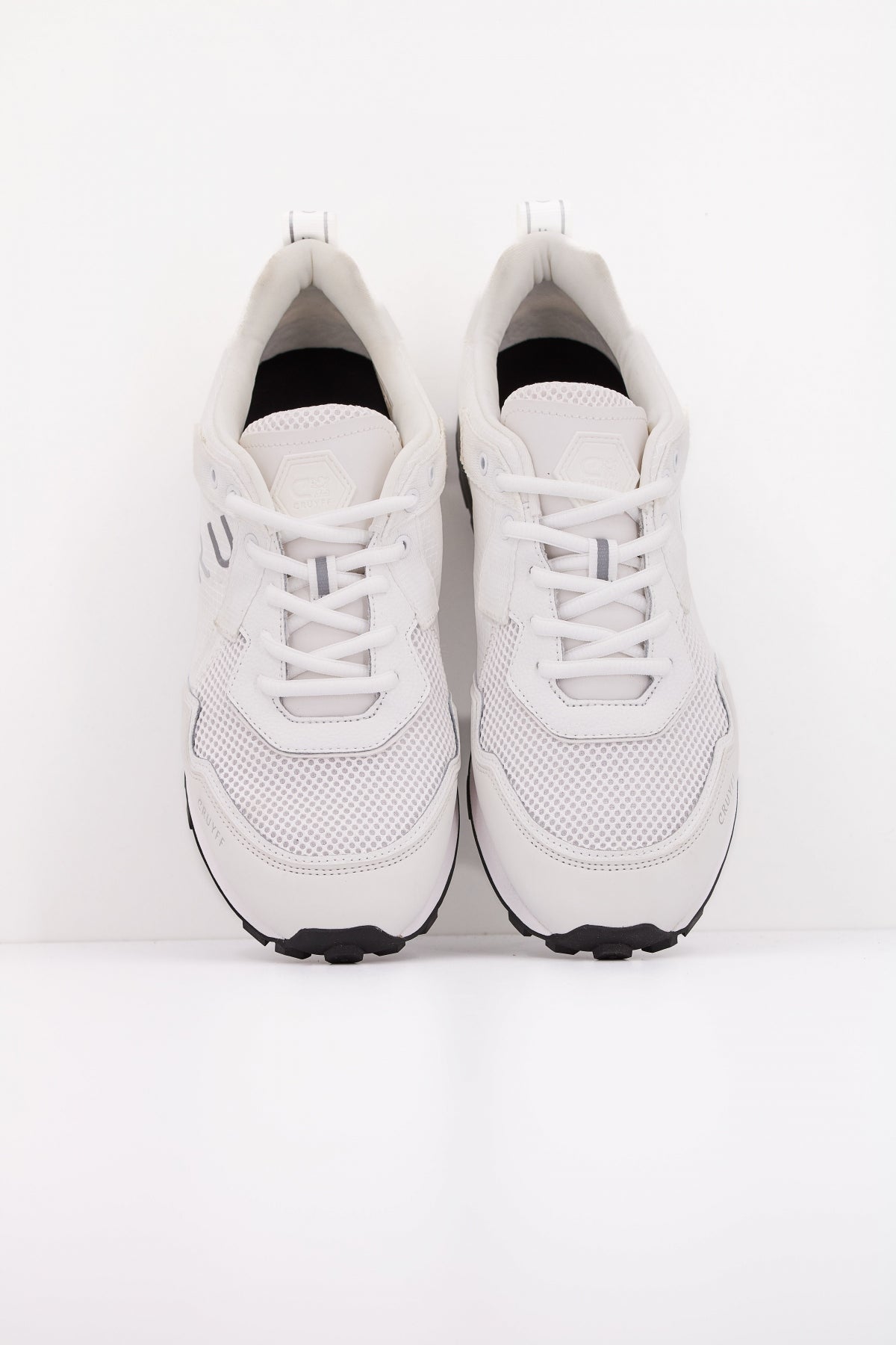 CRUYFF SUPERBIA en color WHITE (3)