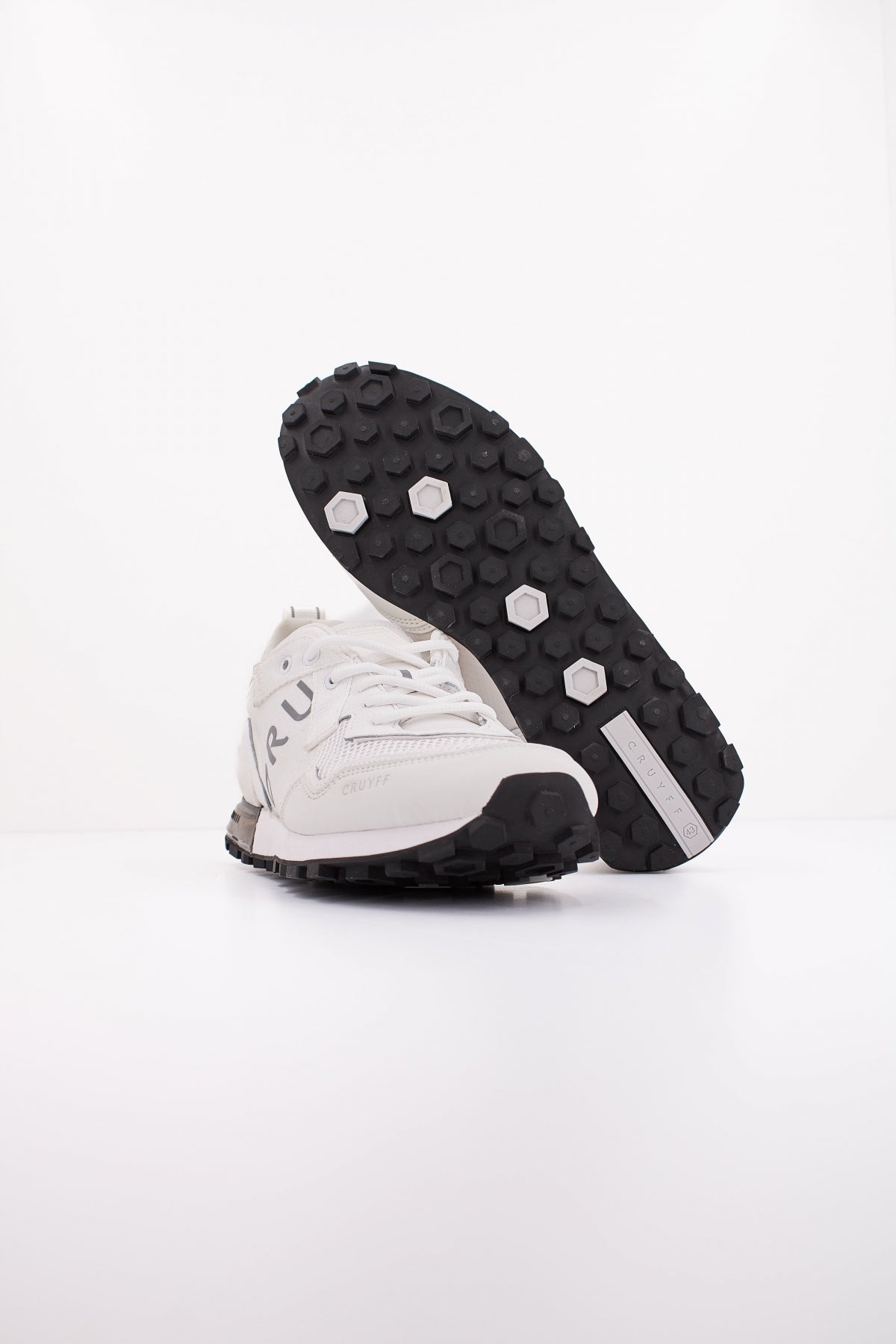 CRUYFF SUPERBIA en color WHITE (5)