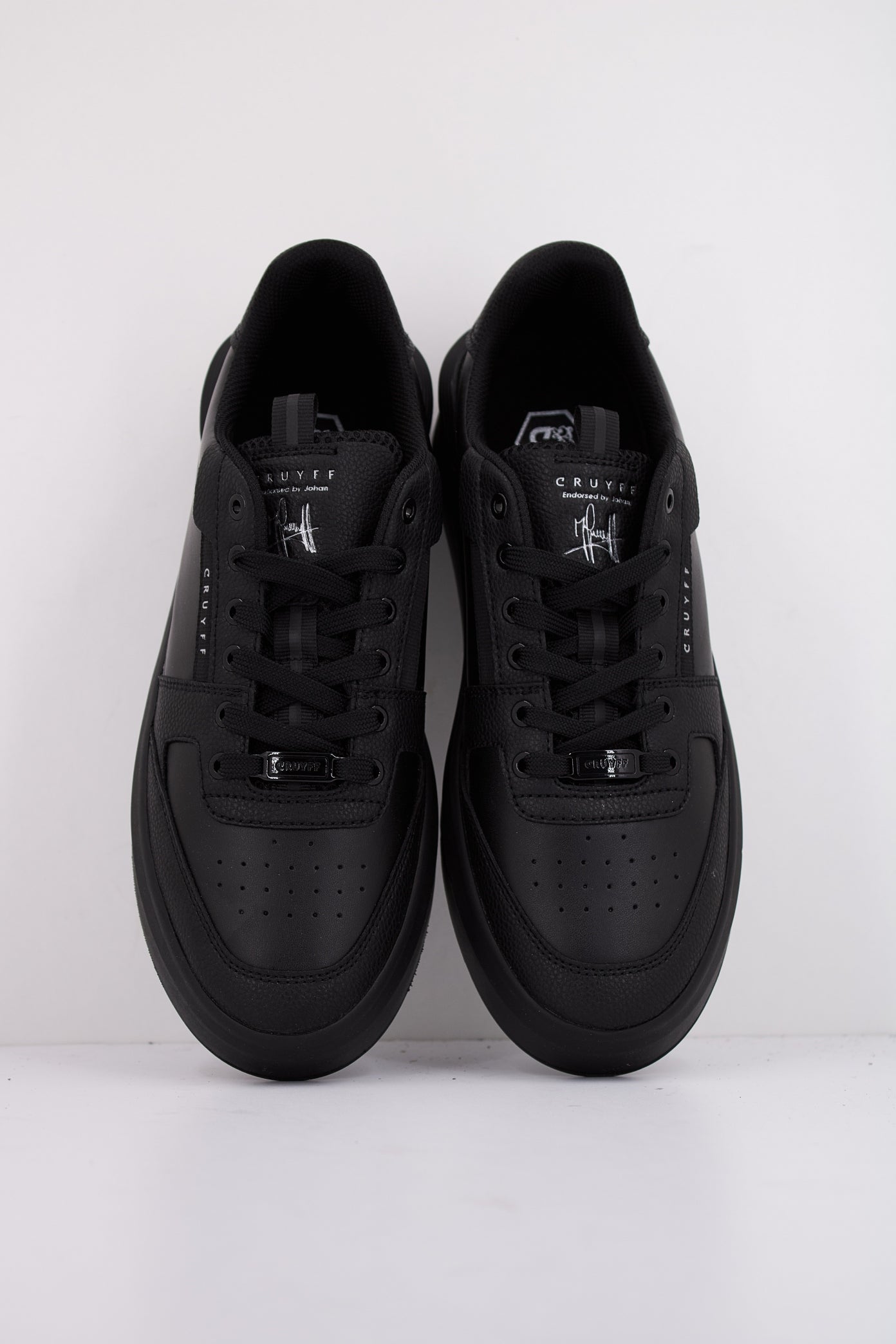 CRUYFF ENDORSED TENNIS en color BLACK (3)