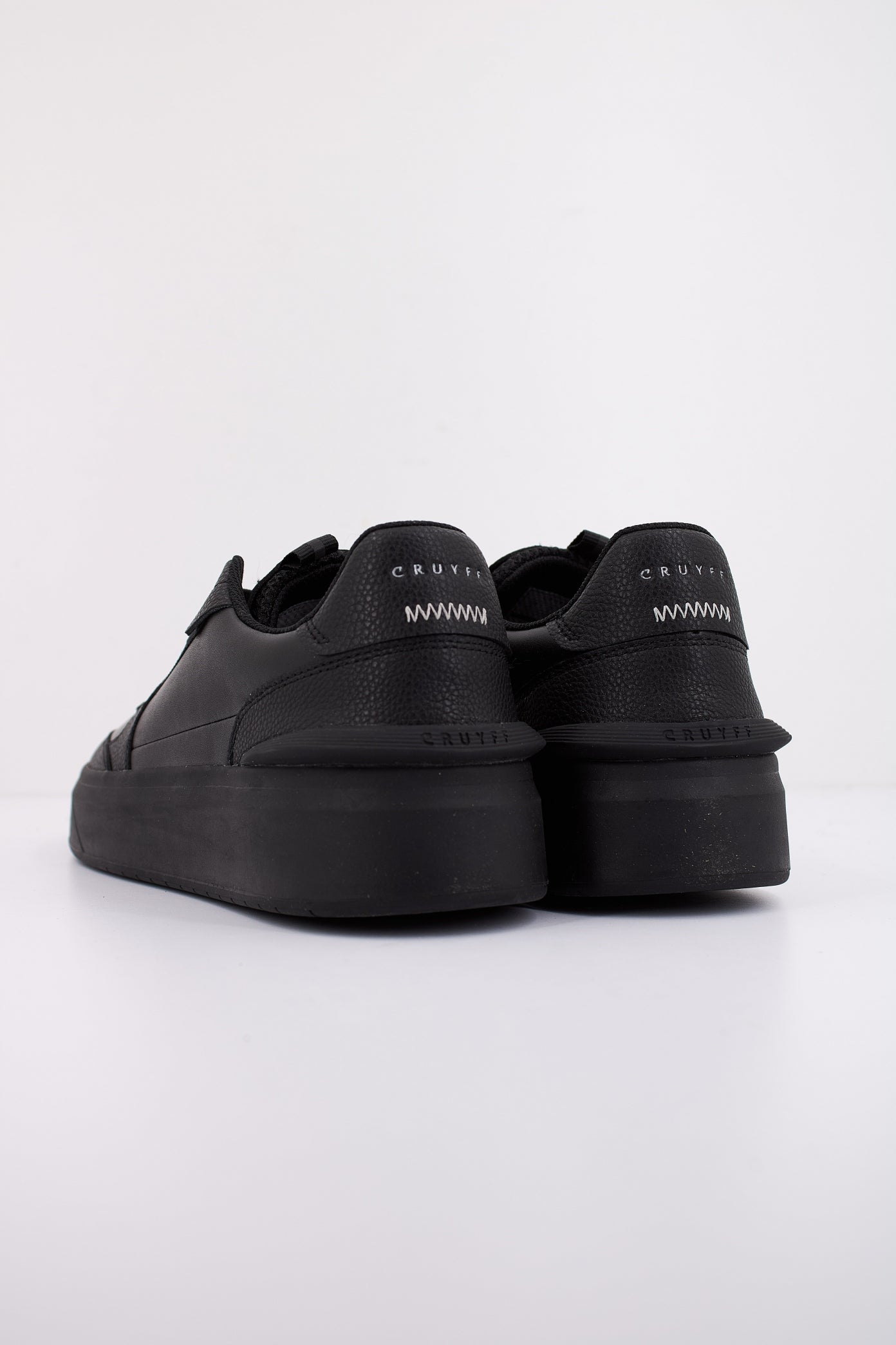 CRUYFF ENDORSED TENNIS en color BLACK (4)