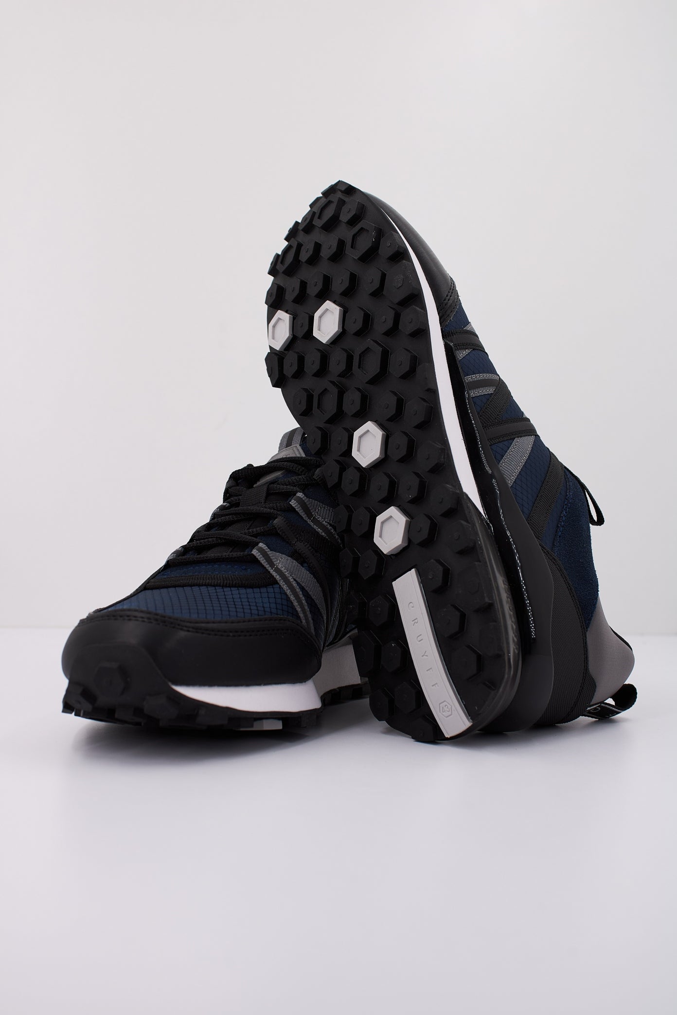 CRUYFF FEARIA en color NVYBLCK (5)