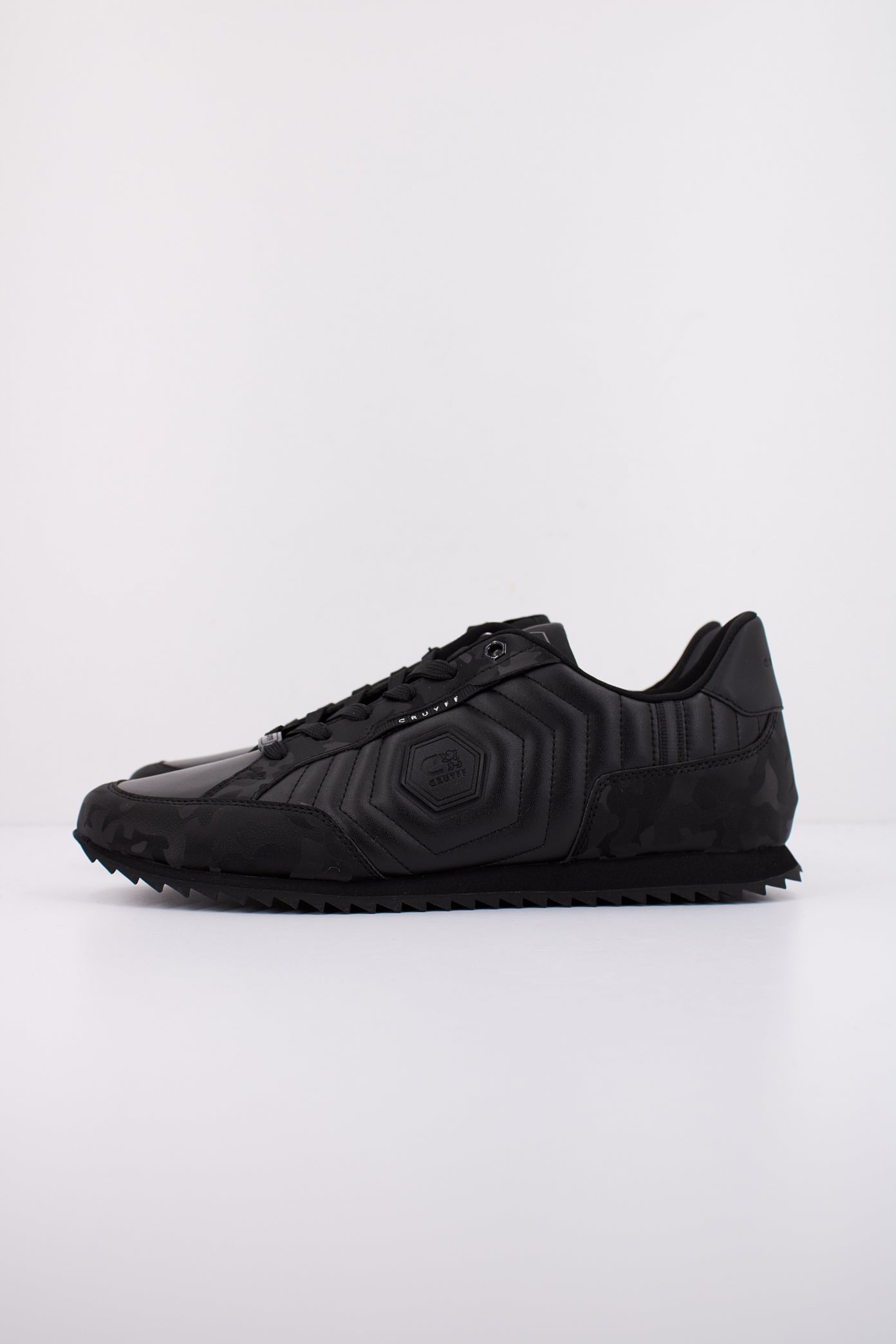 CRUYFF REZAI en color BLACK (1)