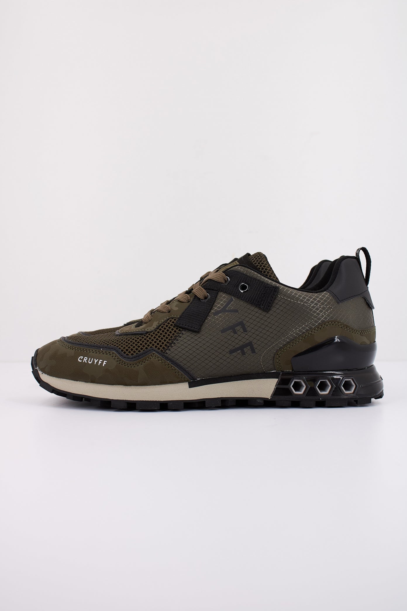 CRUYFF SUPERBIA en color OLIVE (1)