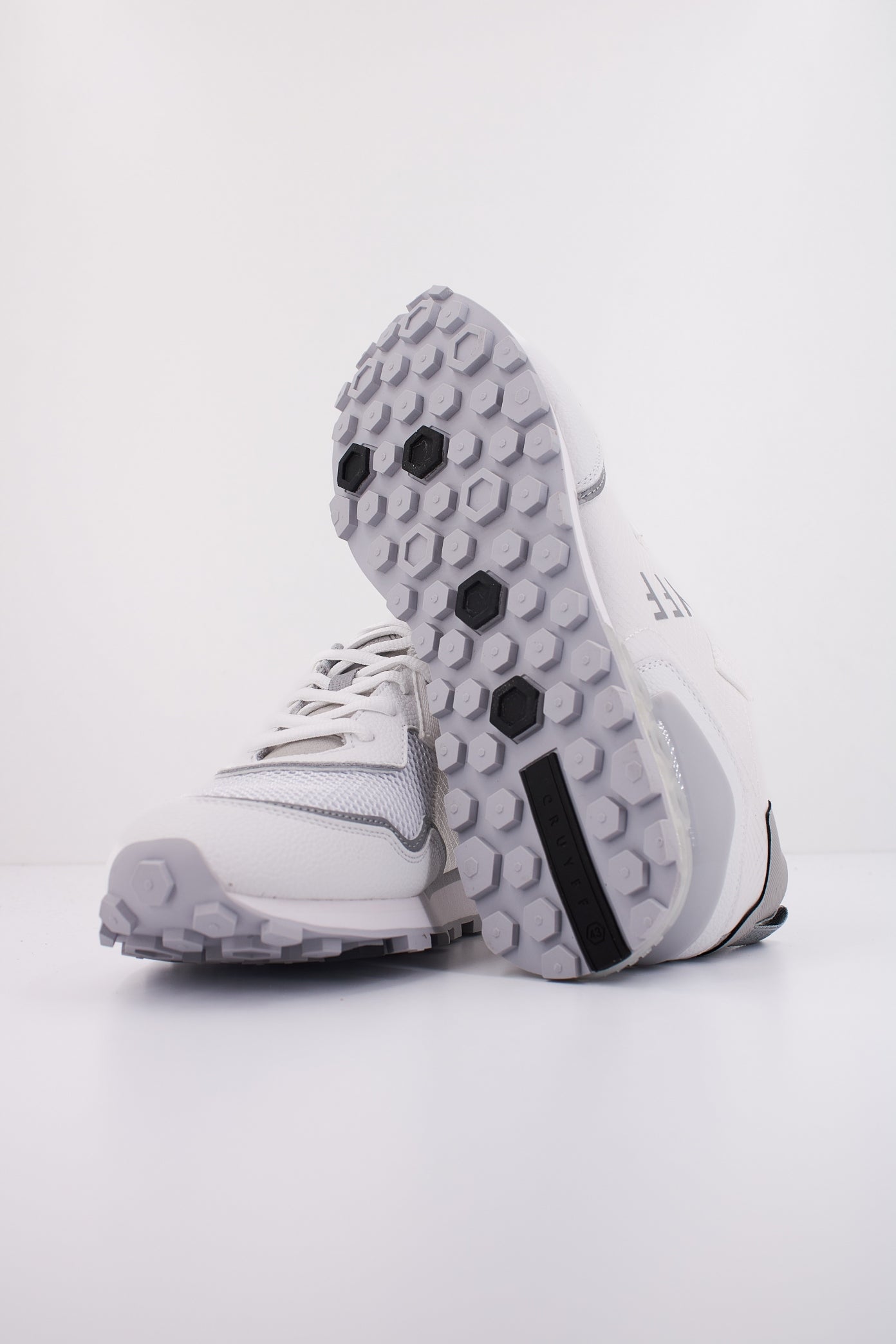 CRUYFF SUBERIBA HEX-TEC en color WHITE (5)
