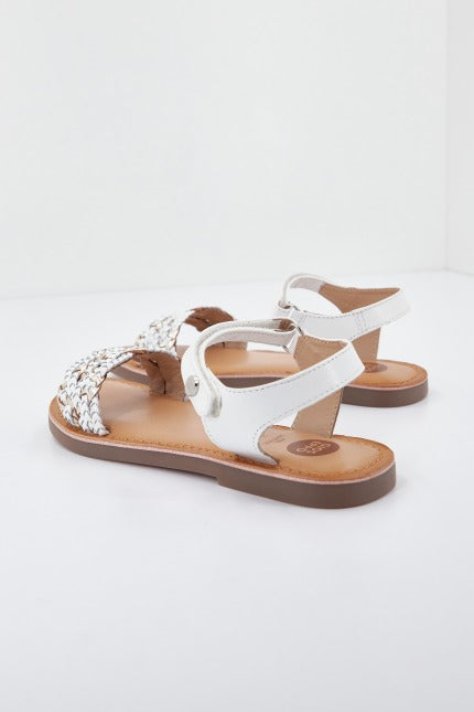 GIOSEPPO YUTI en color BLANCO  (3)