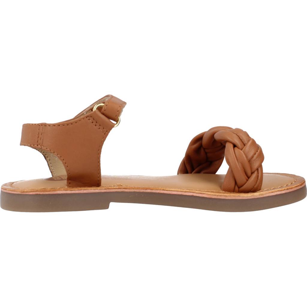 GIOSEPPO  INGAI en color CUERO  (4)