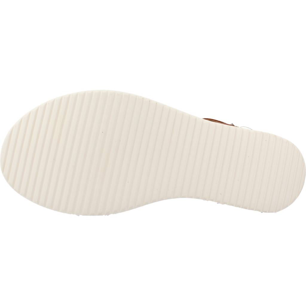 GIOSEPPO ARNIQUET en color CUERO  (6)