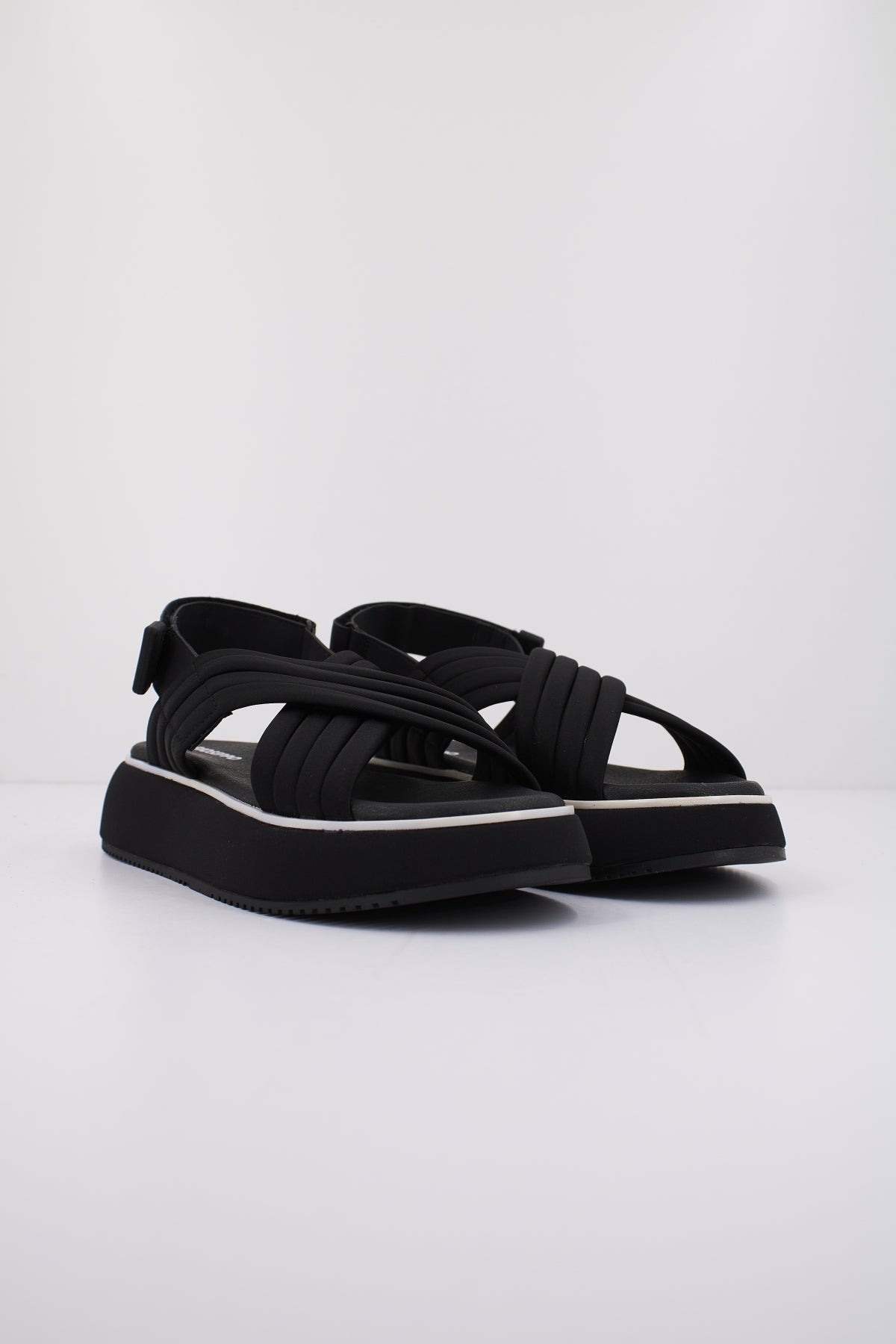 GIOSEPPO BRYHER en color NEGRO  (2)