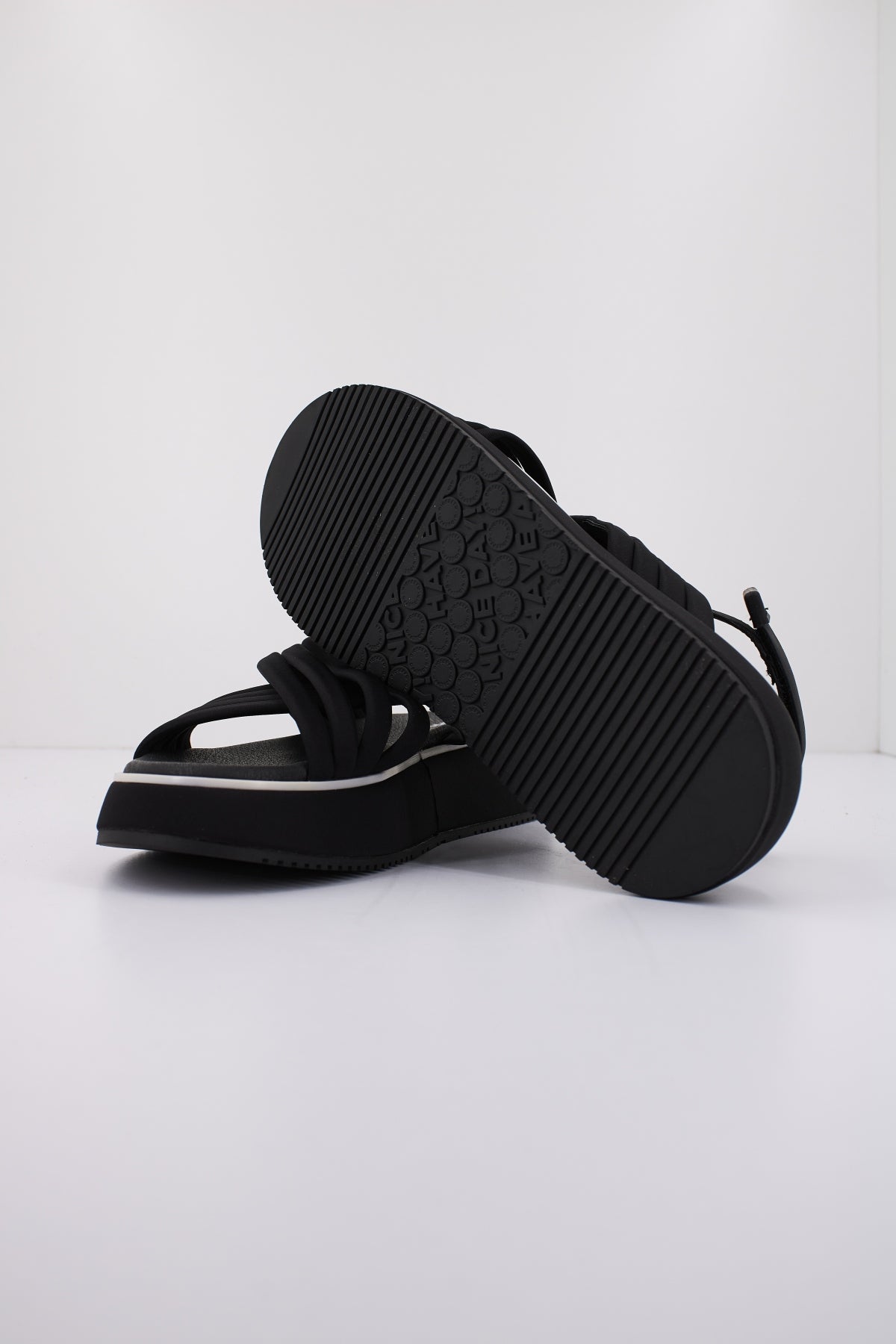 GIOSEPPO BRYHER en color NEGRO  (4)