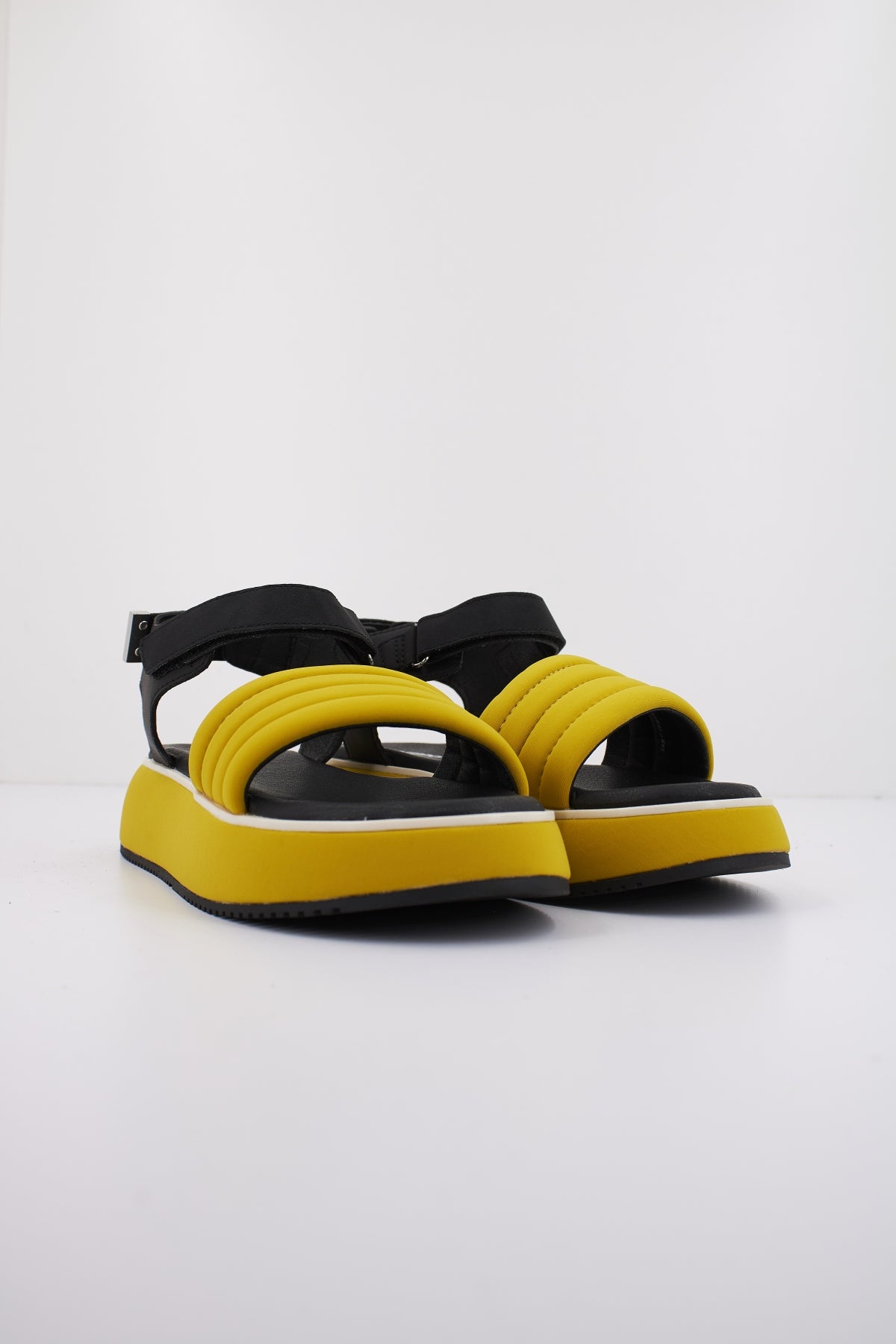 GIOSEPPO CHEVAL en color MOSTAZA  (2)