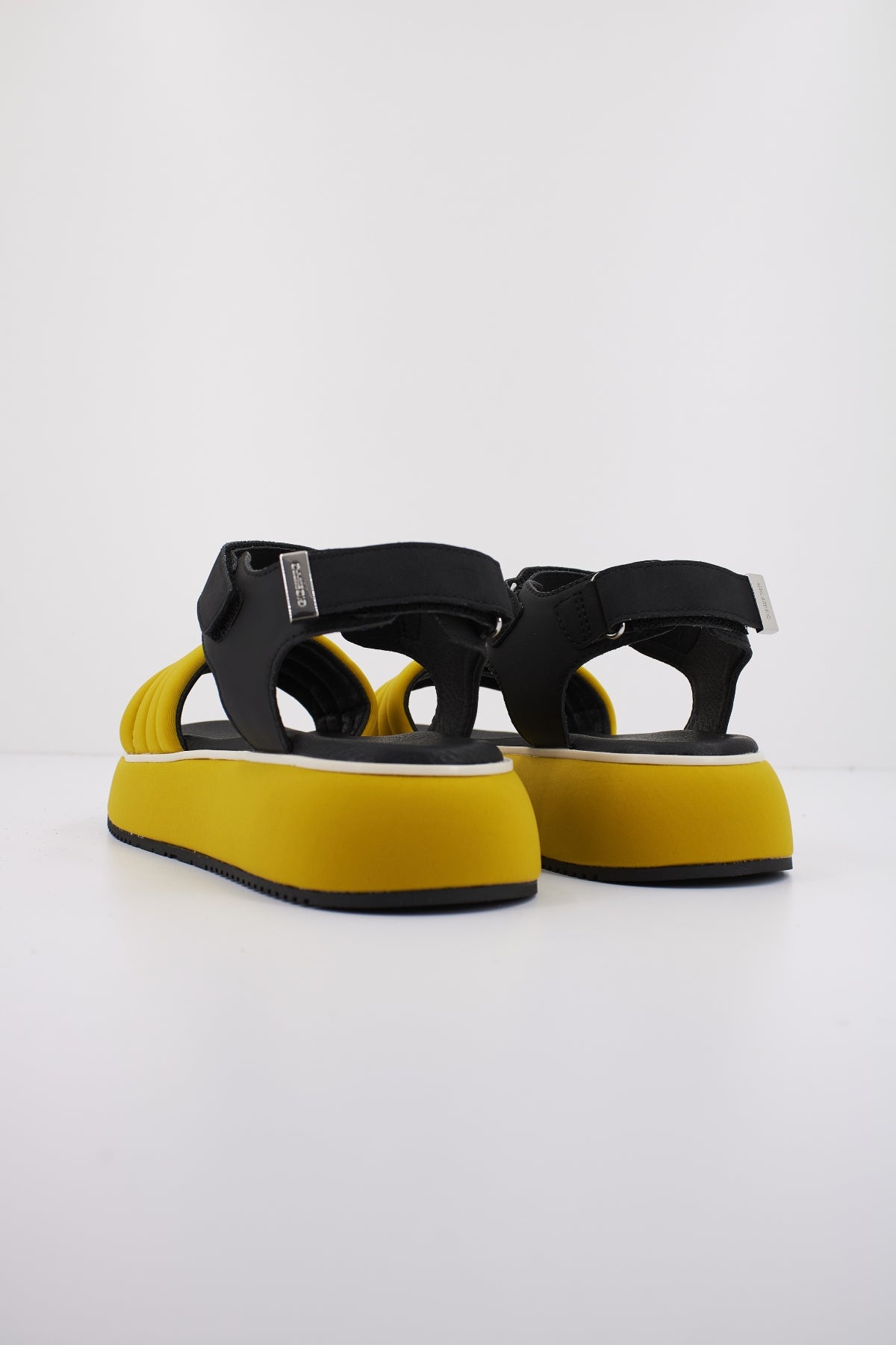 GIOSEPPO CHEVAL en color MOSTAZA  (3)