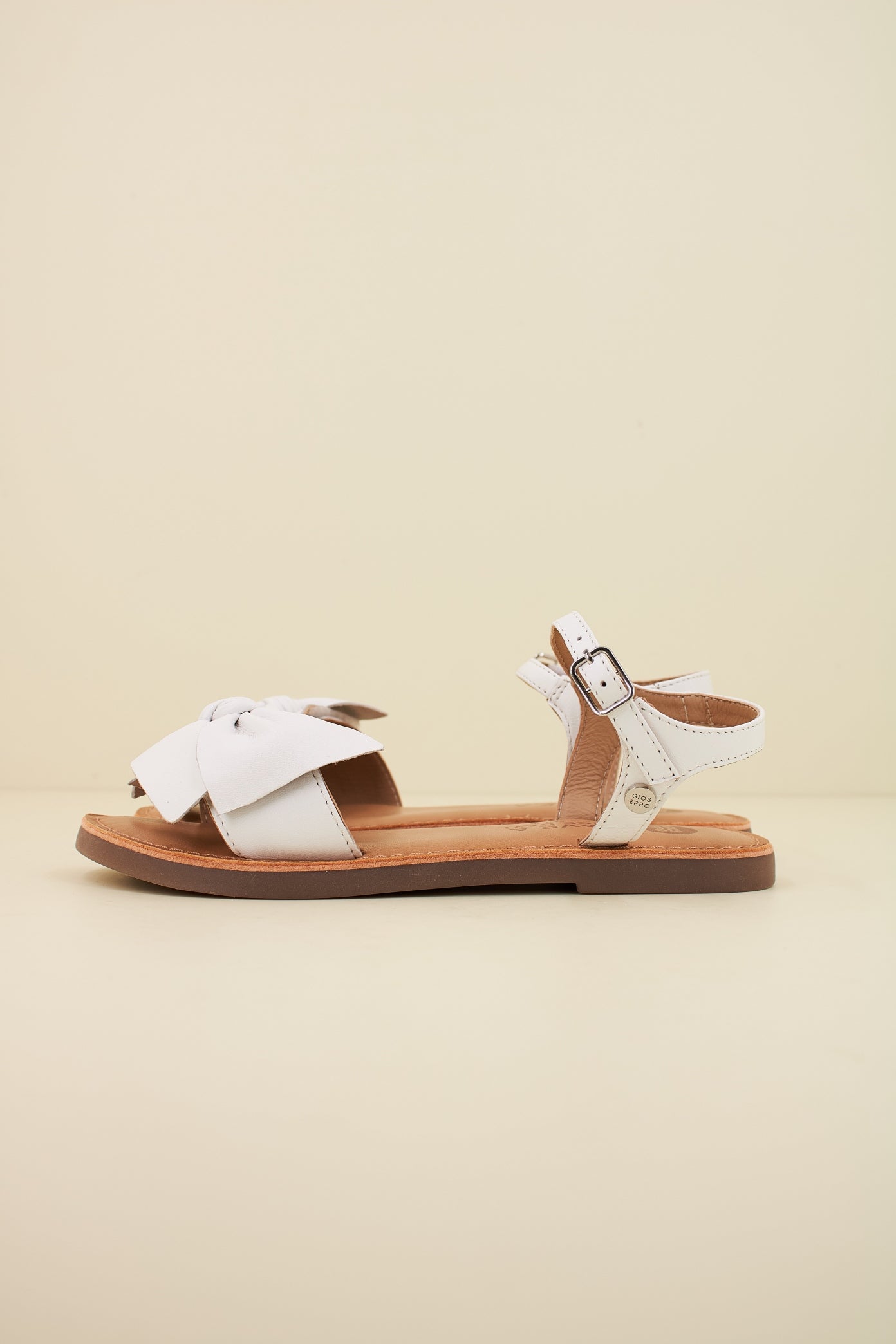 GIOSEPPO VARZIM en color BLANCO  (1)