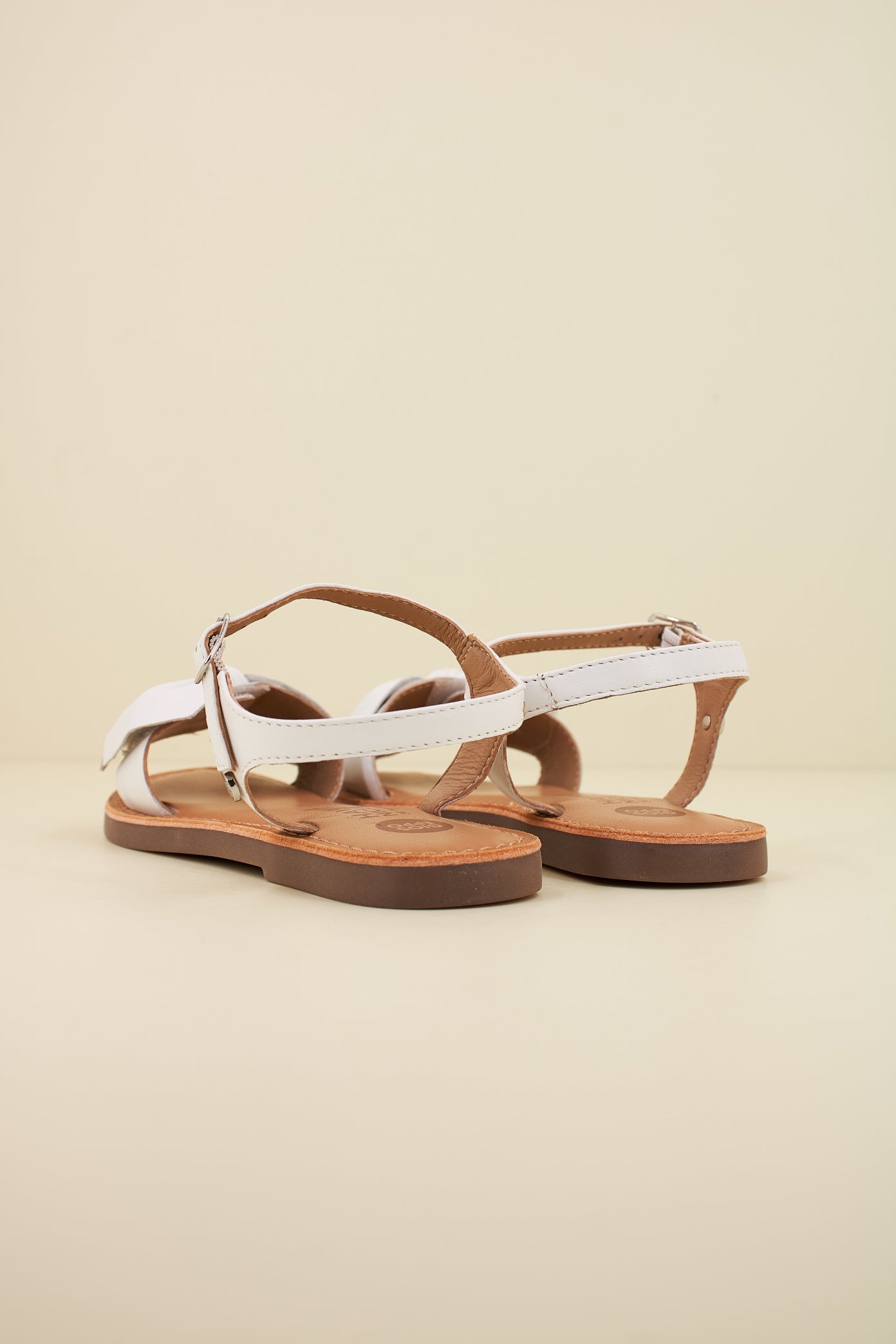 GIOSEPPO VARZIM en color BLANCO  (3)