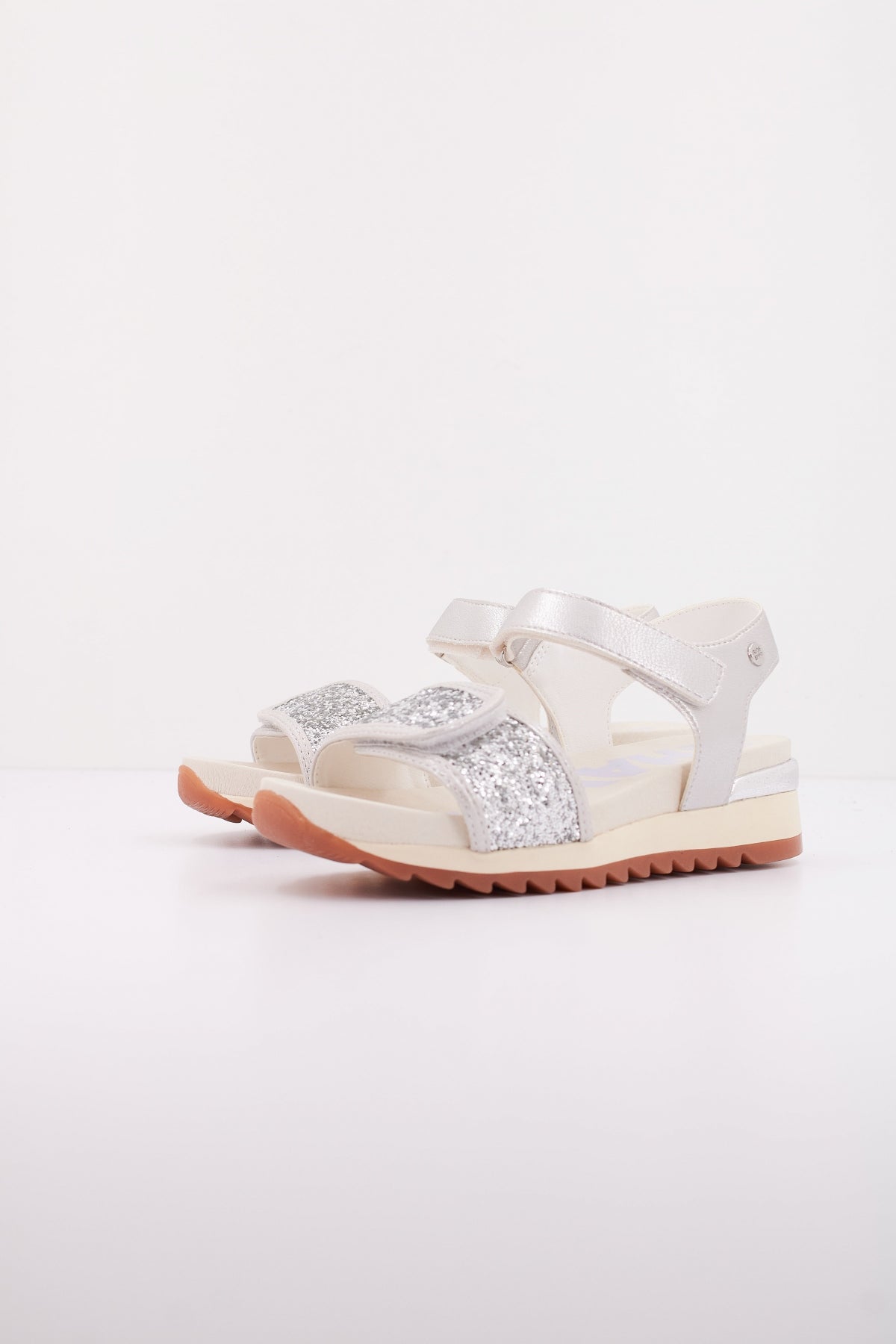 GIOSEPPO STOW en color PLATA  (2)