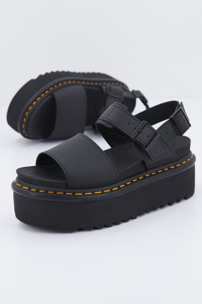 DR. MARTENS VOSS QUAD HYDRO en color BLACK  (1)