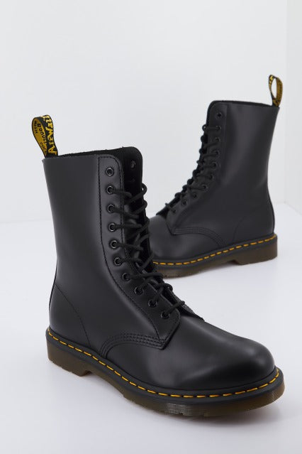DR. MARTENS   en color BLCKSMTH  (1)