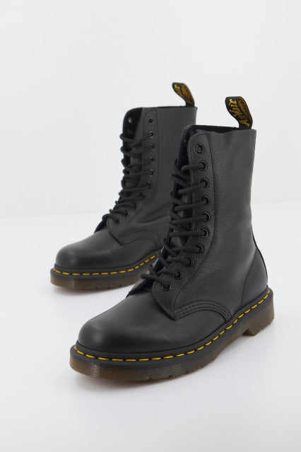 DR. MARTENS VIRGINIA en color BLACK  (3)