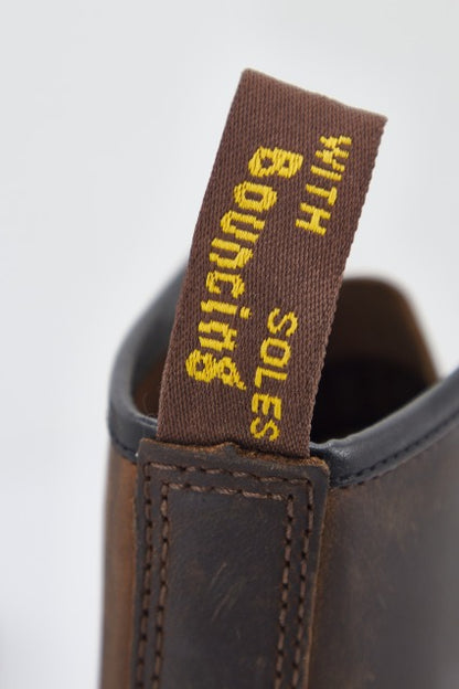 DR. MARTENS CORE BEX en color DKBROWN  (4)